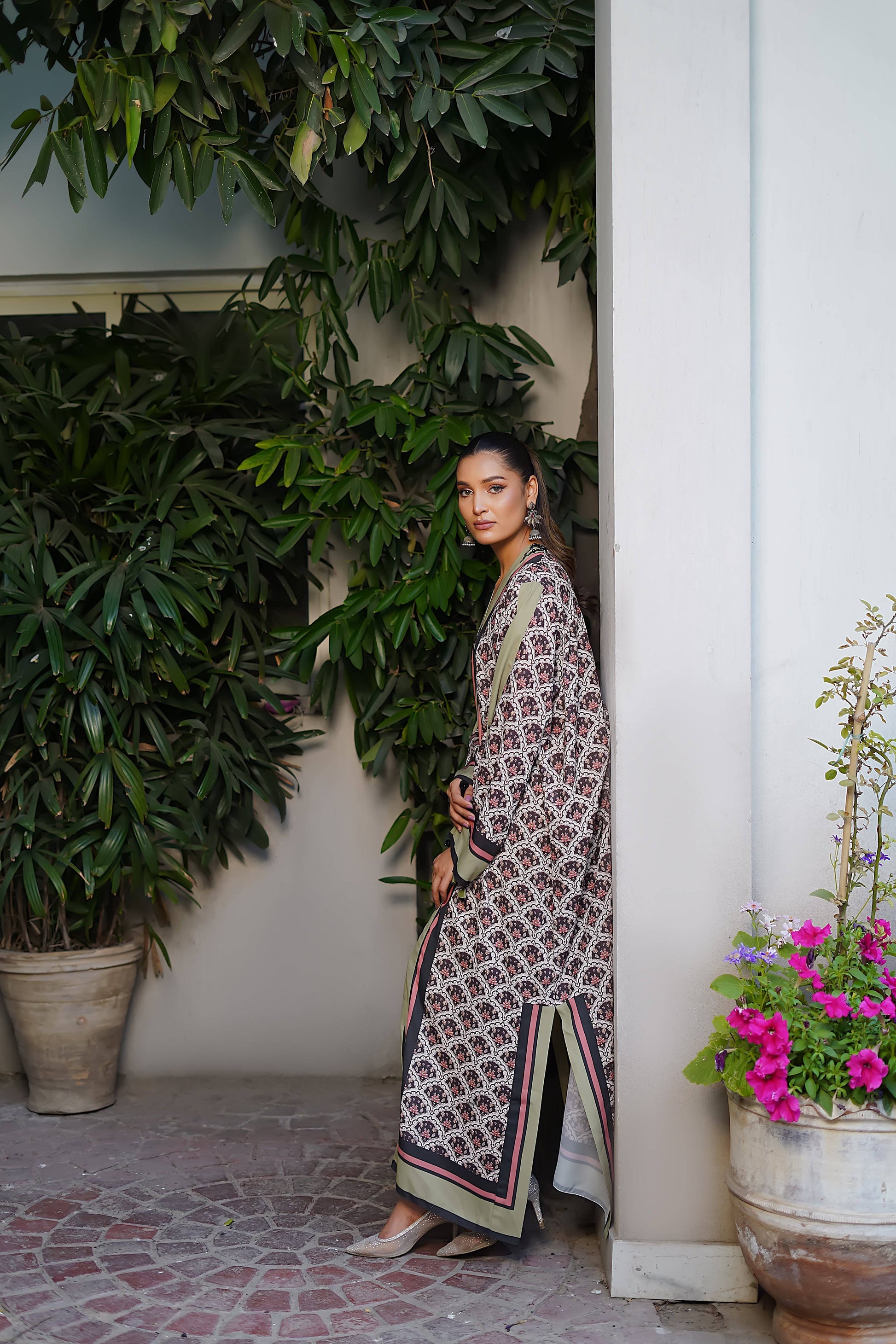 Erum Khan | Nue 25 | Mystic Charm by Maria Faisal - Registered Vendor of : Erum Khan - type : Ladies Clothes - 100% original wedding dresses