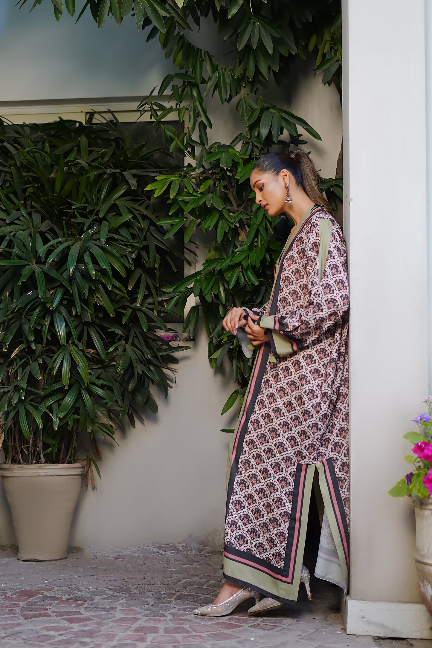 Erum Khan | Nue Pret | Mystic Charm - Ladies Clothes - Maria Faisal