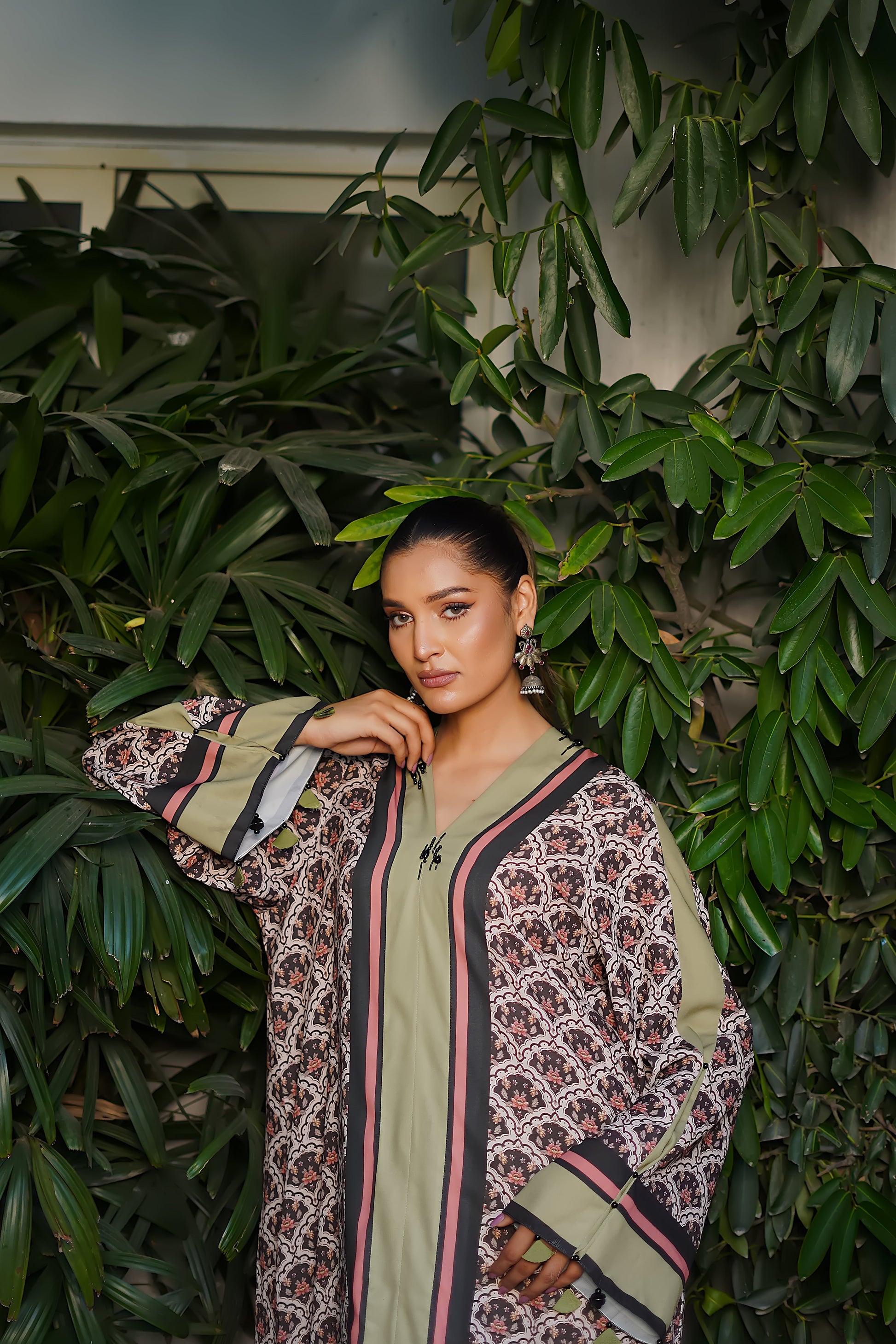 Erum Khan | Nue Pret | Mystic Charm - Ladies Clothes - Maria Faisal