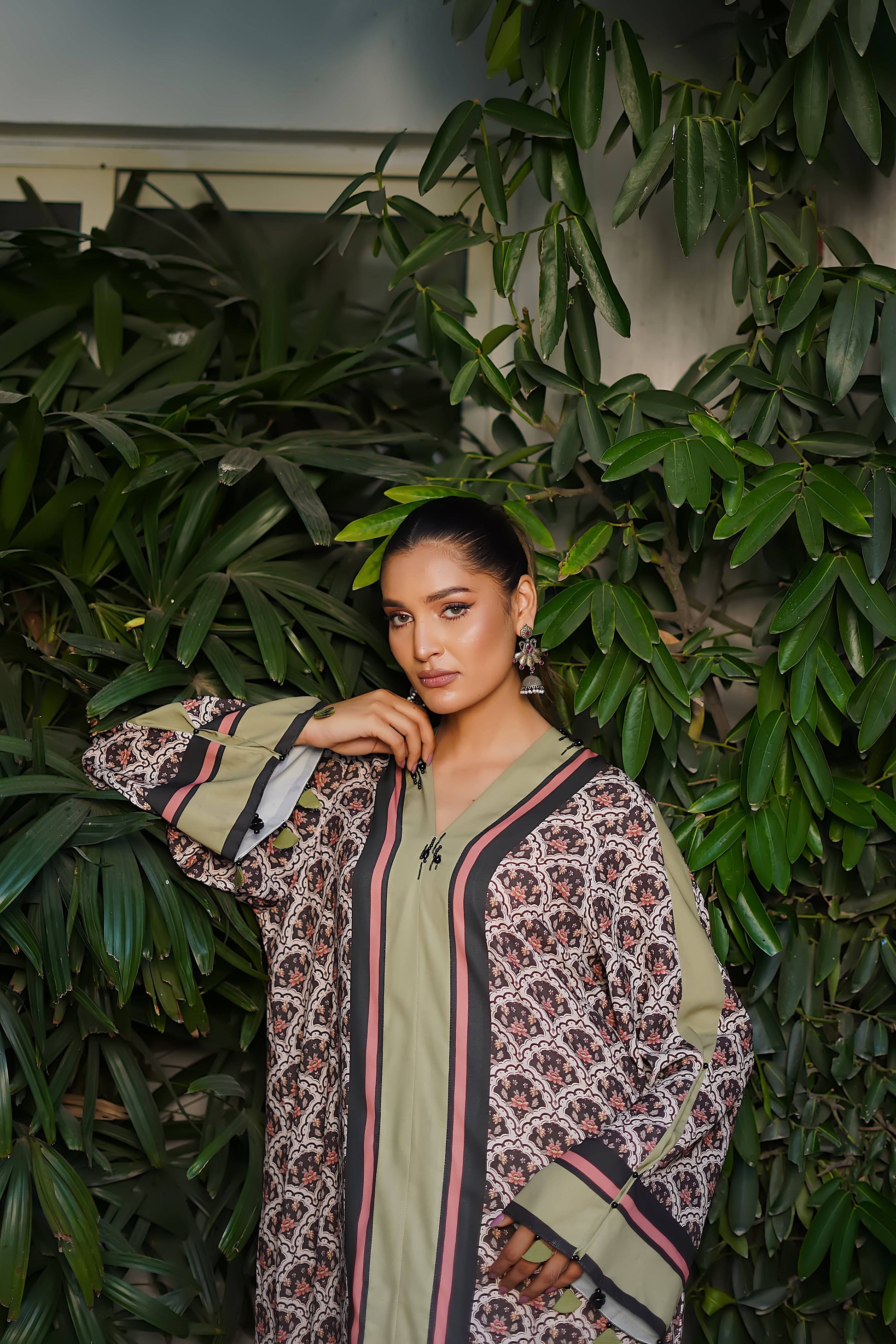 Erum Khan | Nue 25 | Mystic Charm by Maria Faisal - Registered Vendor of : Erum Khan - type : Ladies Clothes - 100% original wedding dresses