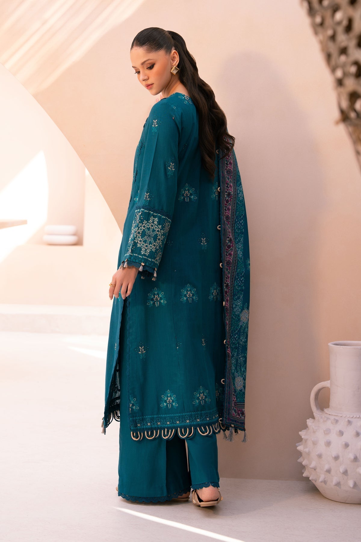 ALFIA – authentic Pakistani dress from the Rang e Khizan collection for women in the UK