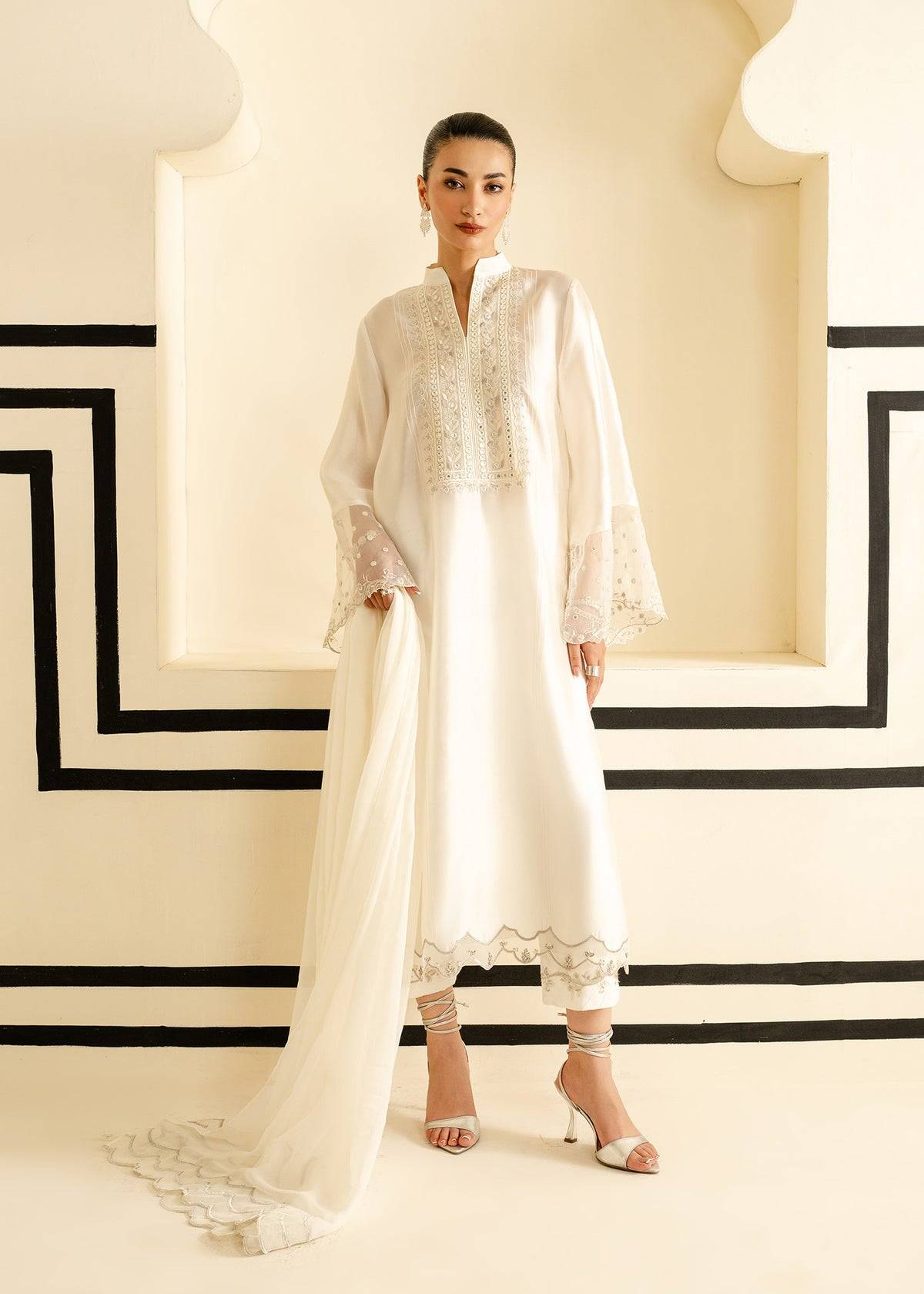 Mahgul | Nooreh Luxe | Ivory Grace by Maria Faisal - Registered Vendor of : Mahgul - type : Ladies Clothes - 100% original wedding dresses