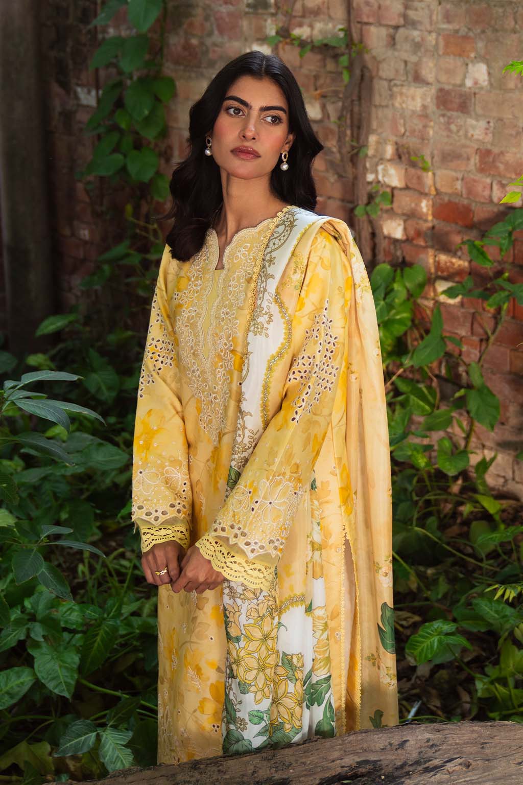 Neeshay | Summer Lines Printkari 25 | BUTTERCUP by Maria Faisal - Registered Vendor of : Neeshay - type : Ladies Clothes - 100% original wedding dresses
