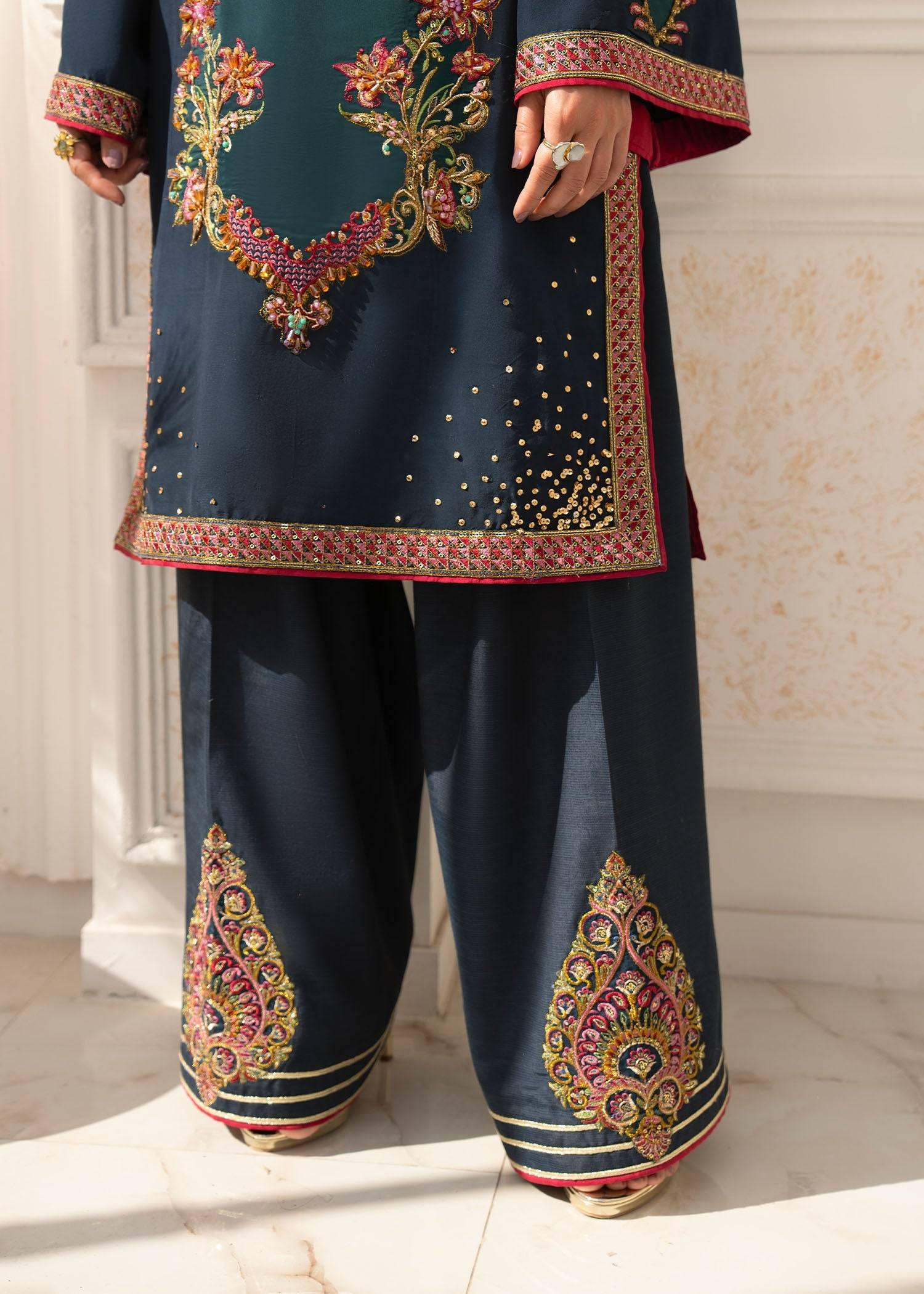 Jamnii | The Aura | Merlin by Maria Faisal - Registered Vendor of : Jamnii - type : Ladies Clothes - 100% original wedding dresses