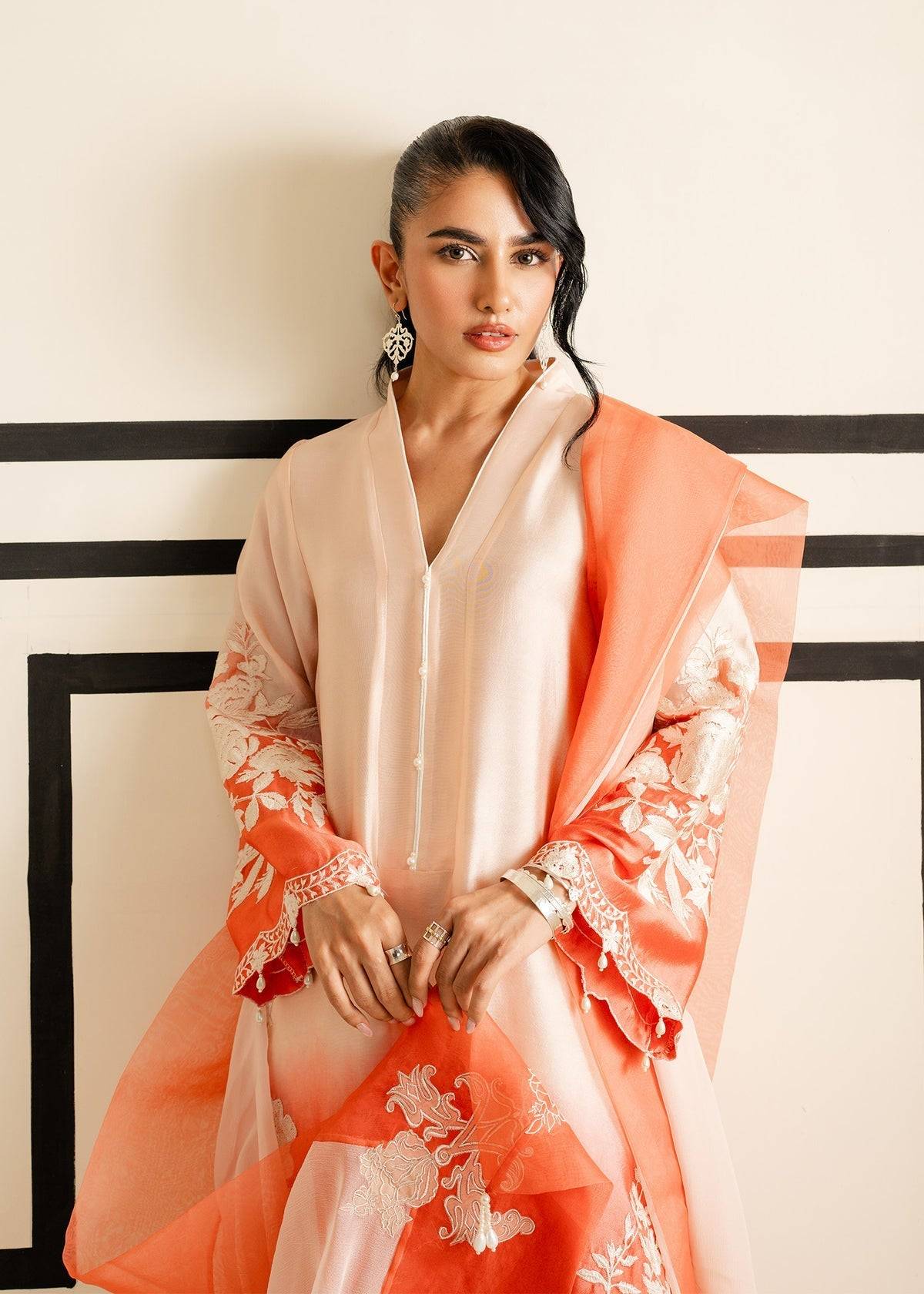 Mahgul | Nooreh Luxe | Ombré Coral by Maria Faisal - Registered Vendor of : Mahgul - type : Ladies Clothes - 100% original wedding dresses