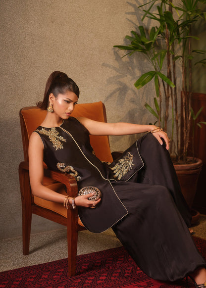 Mahum Asad | Private Hour | Roast - Formal Dress - available at Maria Faisal in UK and USA.