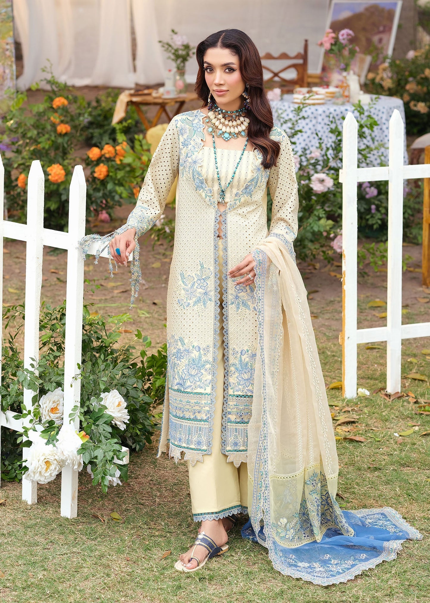 Zarizaa | Echelon Lawn | LAGOON - Ladies Clothes - Maria Faisal