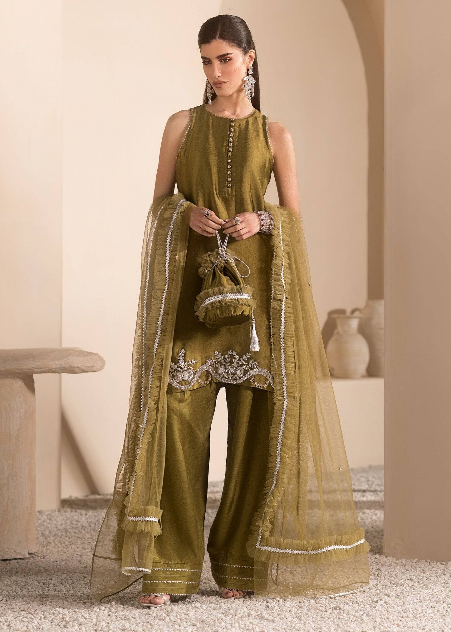 Mahum Asad | Breaking the Bar | Autumn by Maria Faisal - Registered Vendor of : Mahum Asad - type : Ladies Clothes - 100% original wedding dresses