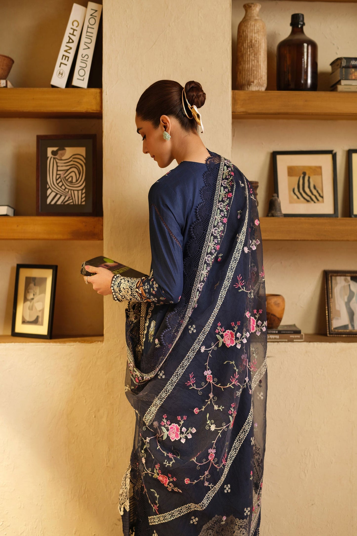 Maryam Hussain | Luxury Lawn 25 | Twilight by Maria Faisal - Registered Vendor of : Maryam Hussain - type : Ladies Clothes - 100% original wedding dresses