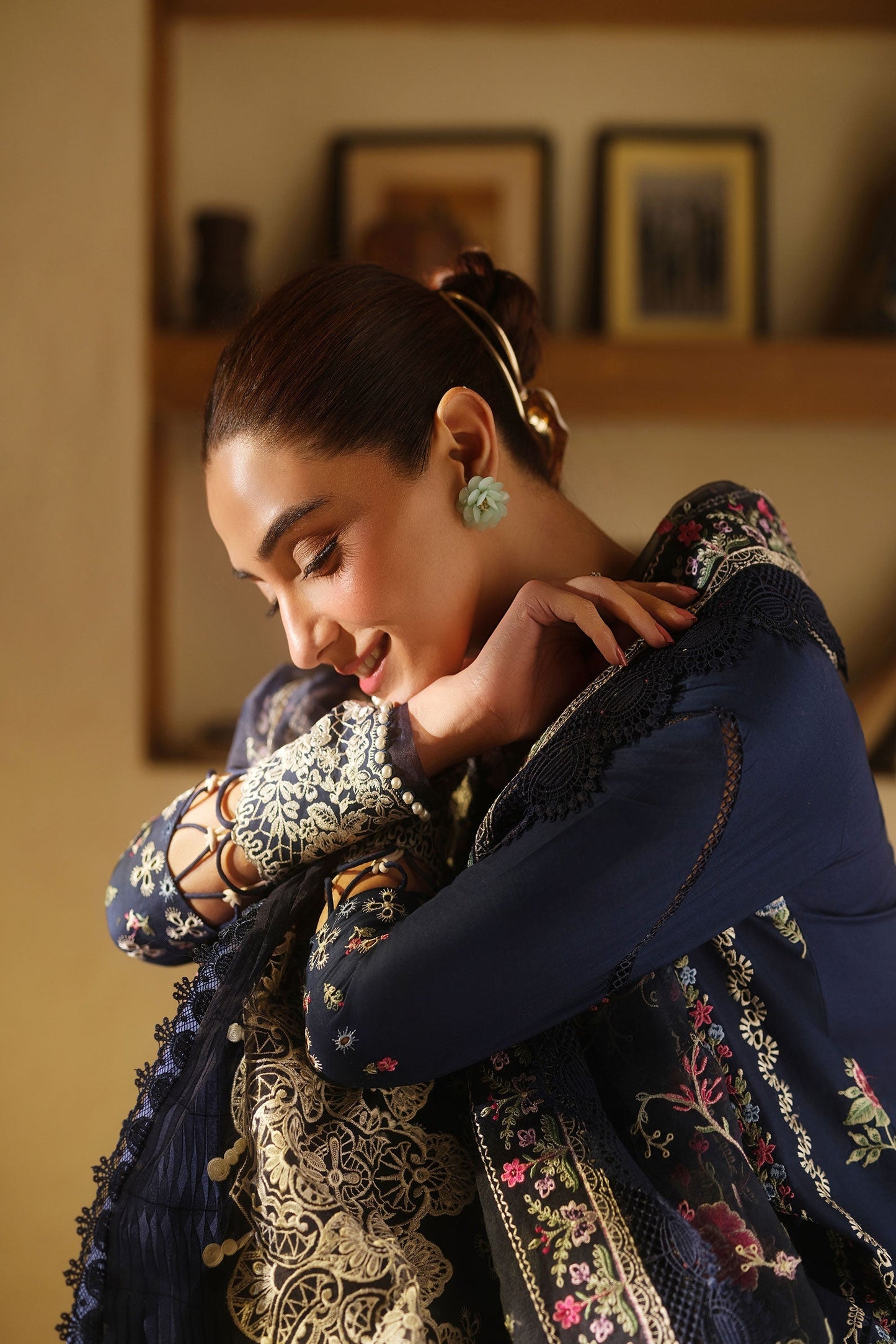 Maryam Hussain | Luxury Lawn 25 | Twilight by Maria Faisal - Registered Vendor of : Maryam Hussain - type : Ladies Clothes - 100% original wedding dresses