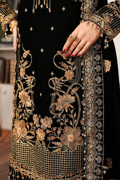 Raeesa Premium | Sheen Luxury Velvet | Naz - Ladies Clothes - Maria Faisal