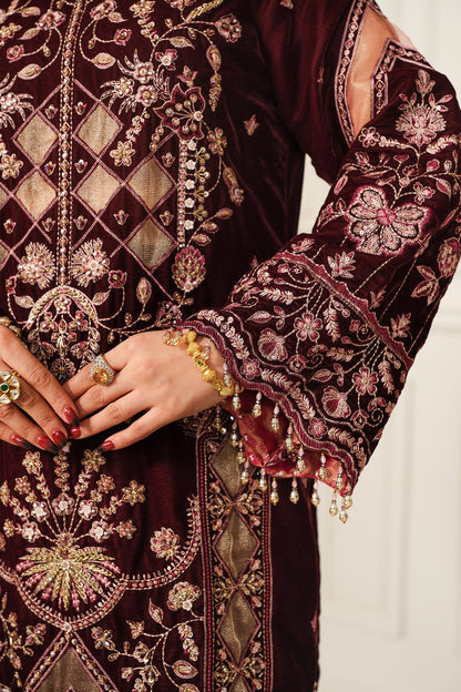 Raeesa Premium | Sheen Luxury Velvet | Poosh - Ladies Clothes - Maria Faisal