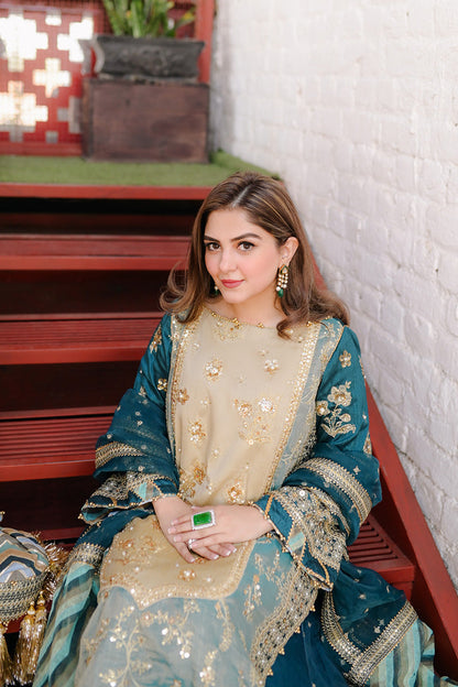 MNR | Zarlish Festive 25 | Rabia Jabbar in Lehar - Formal Dress - available at Maria Faisal in UK and USA.