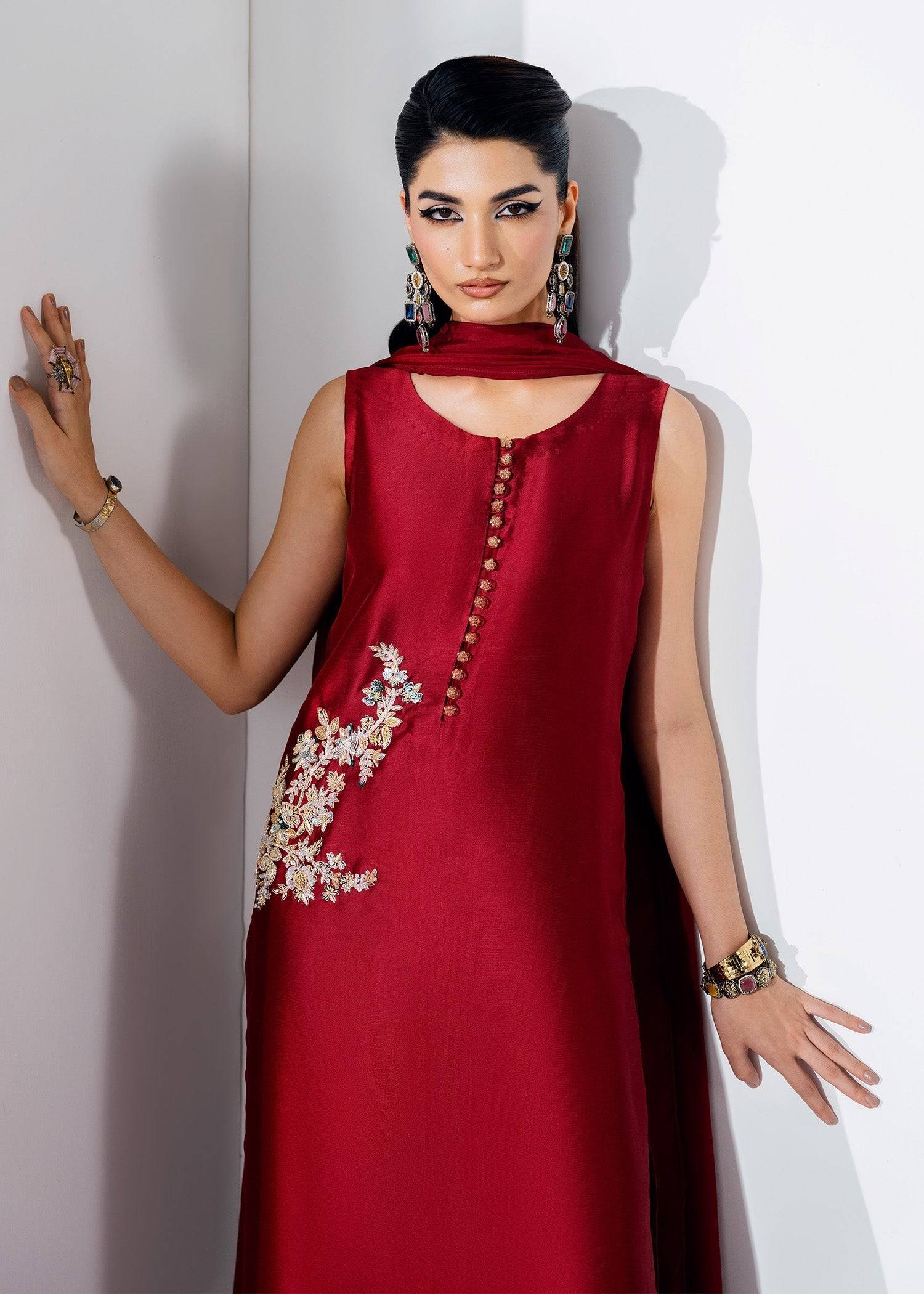 Mahum Asad | The Remix Edit | Pop by Maria Faisal - Registered Vendor of : Mahum Asad - type : Ladies Clothes - 100% original wedding dresses