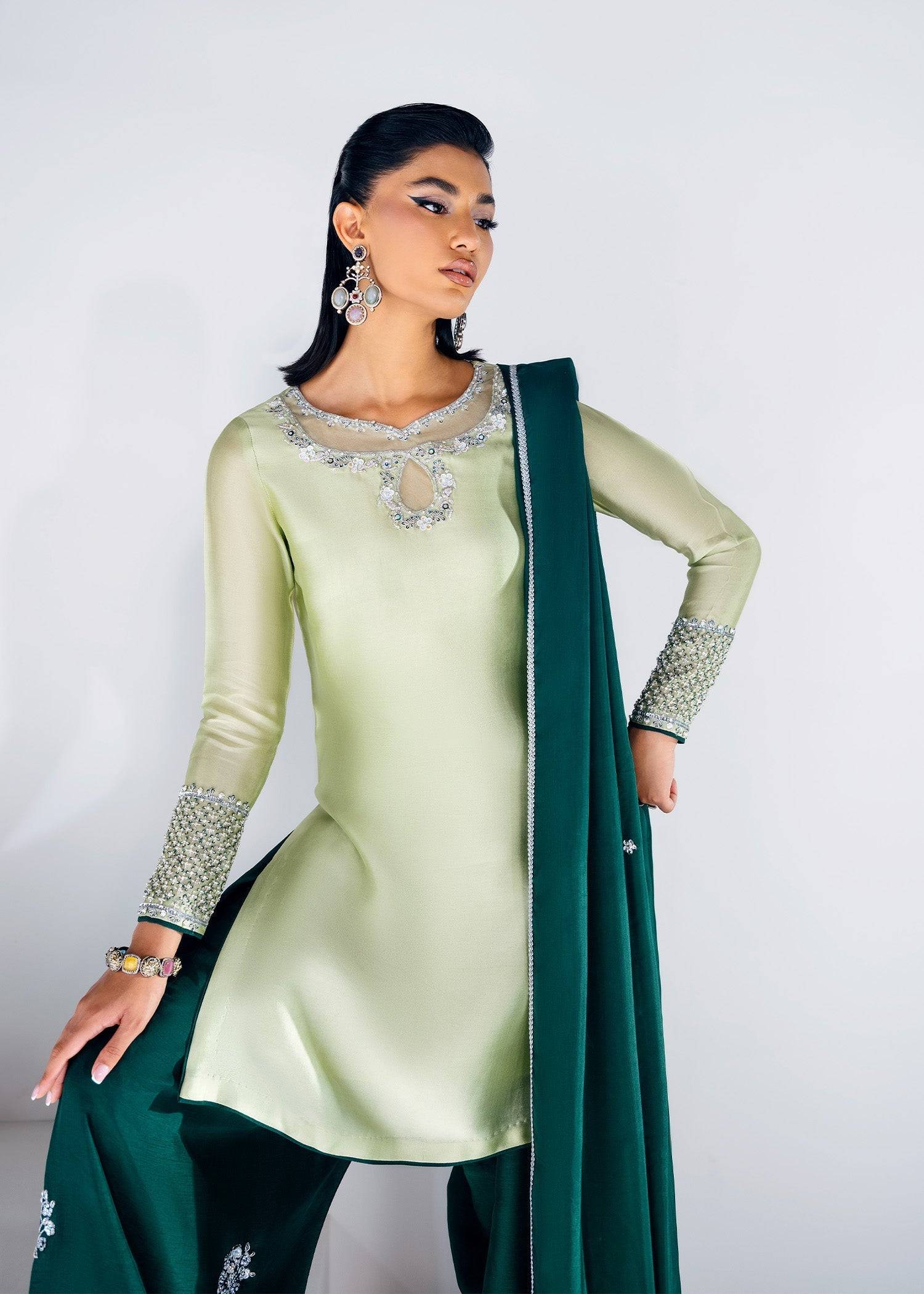 Mahum Asad | The Remix Edit | Salsa by Maria Faisal - Registered Vendor of : Mahum Asad - type : Ladies Clothes - 100% original wedding dresses
