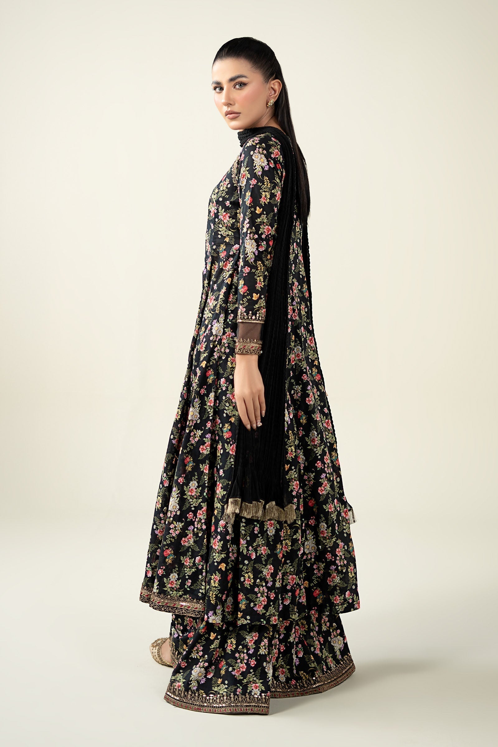 Maria B | Luxury Winter Pret 25 | DW-EA24-81R1-Black - Ladies Clothes - Maria Faisal