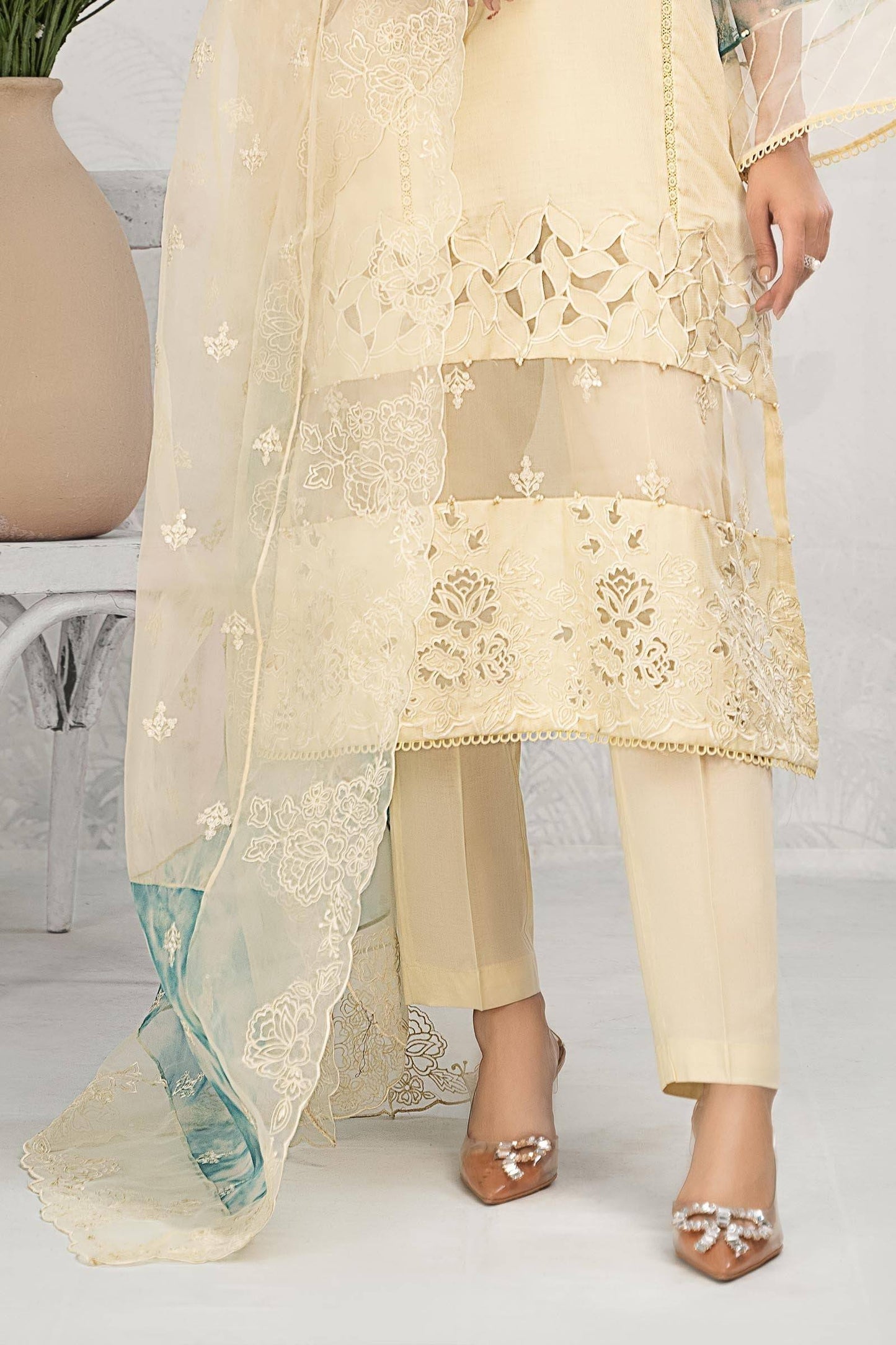 Maira B | Ready to Wear | DW-EF23-78 by Maria Faisal - Registered Vendor of : Maria B - type : Wedding Dress - 100% original wedding dresses