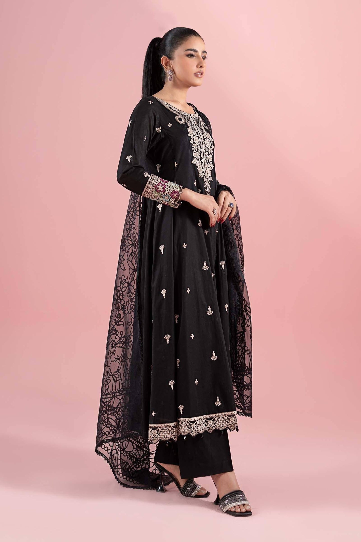 Maria B | Luxury Pret 25 | DW-EA25-08 by Maria Faisal - Registered Vendor of : Maria B - type : Ladies Clothes - 100% original wedding dresses