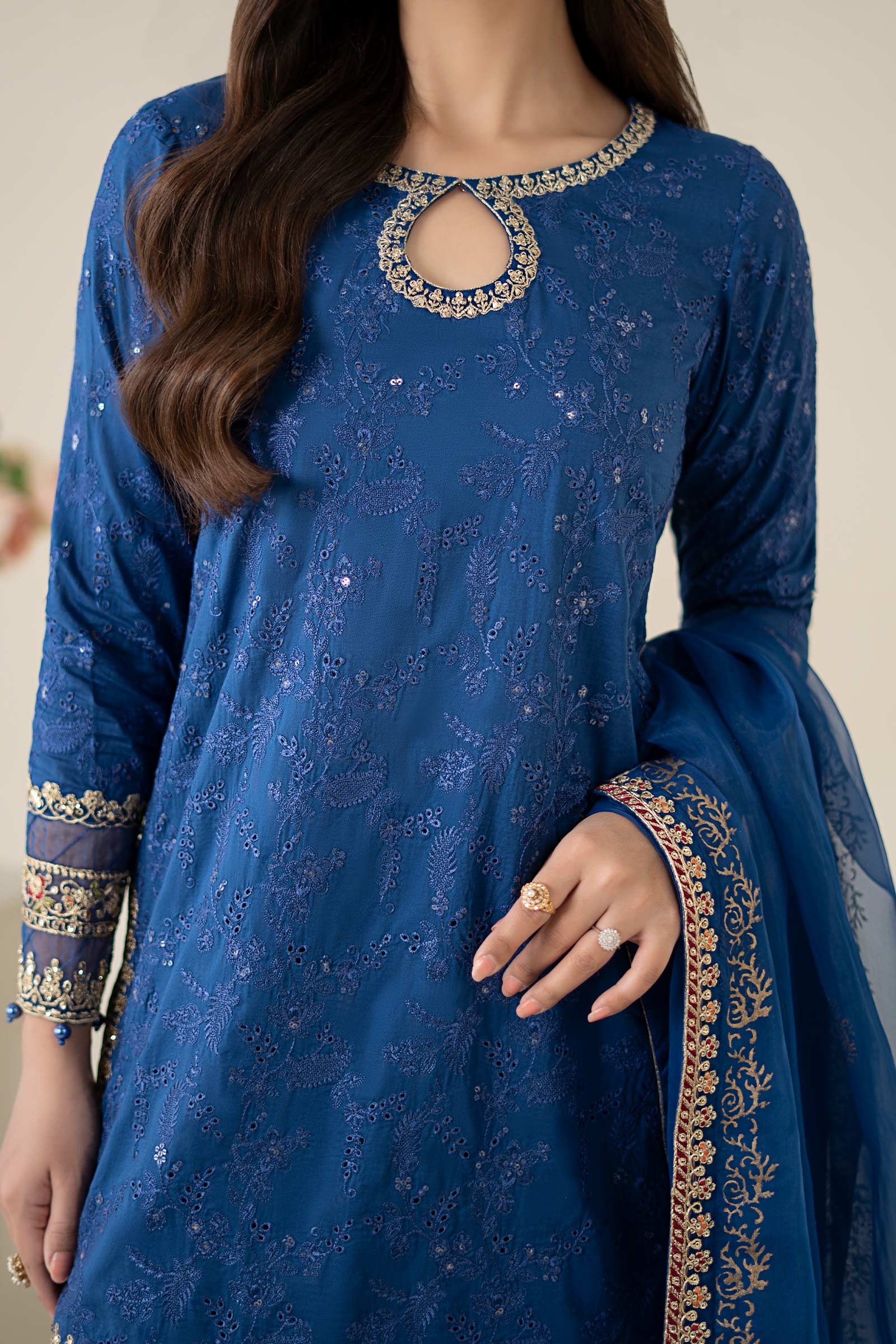 Maria B | Luxury Pret 25 | DW-EA25-11 by Maria Faisal - Registered Vendor of : Maria B - type : Ladies Clothes - 100% original wedding dresses