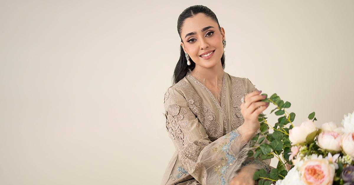 Maria B | Luxury Pret 25 | DW-EA25-16 by Maria Faisal - Registered Vendor of : Maria B - type : Ladies Clothes - 100% original wedding dresses