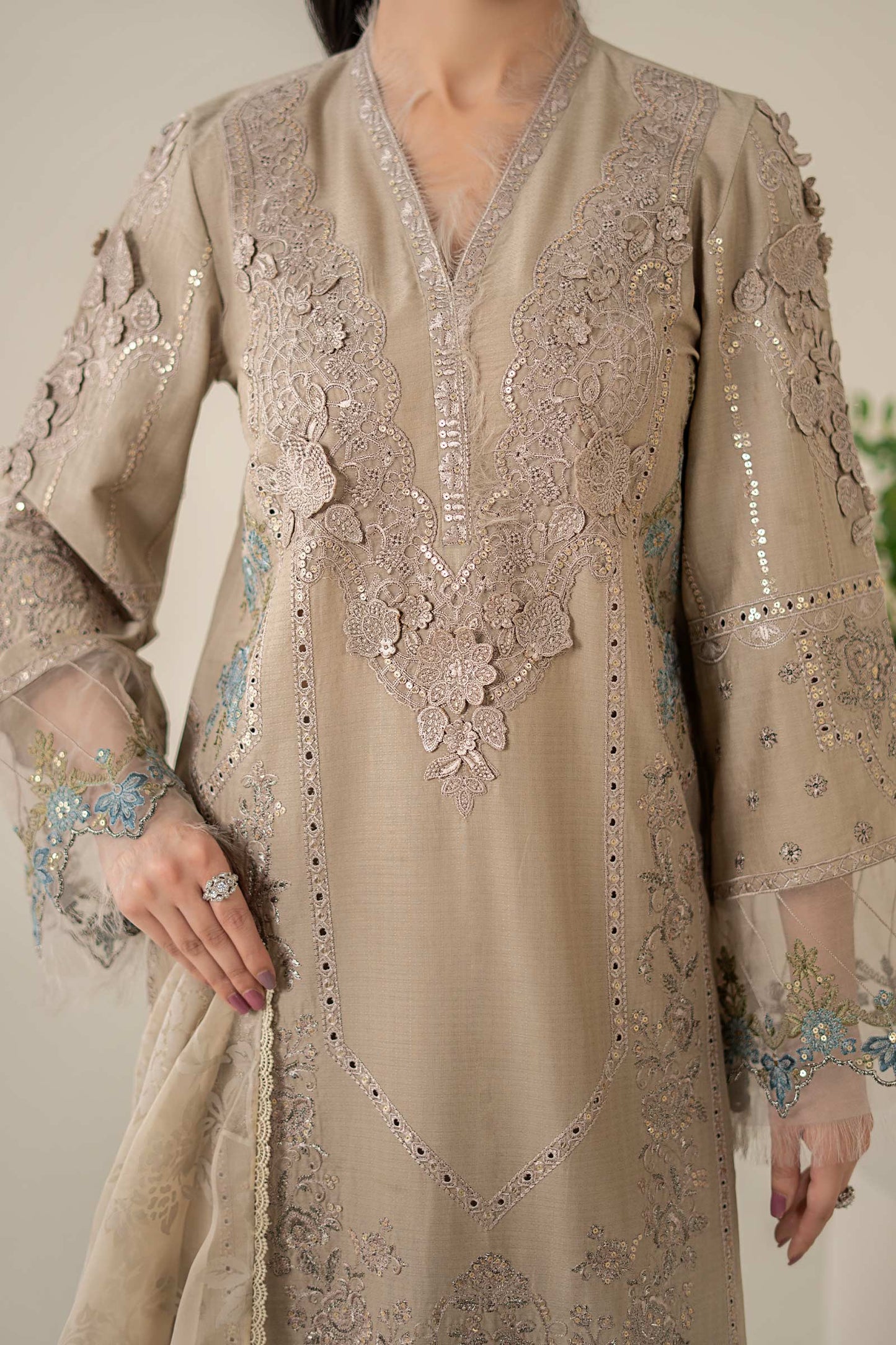 Maria B | Luxury Pret 25 | DW-EA25-16 by Maria Faisal - Registered Vendor of : Maria B - type : Ladies Clothes - 100% original wedding dresses