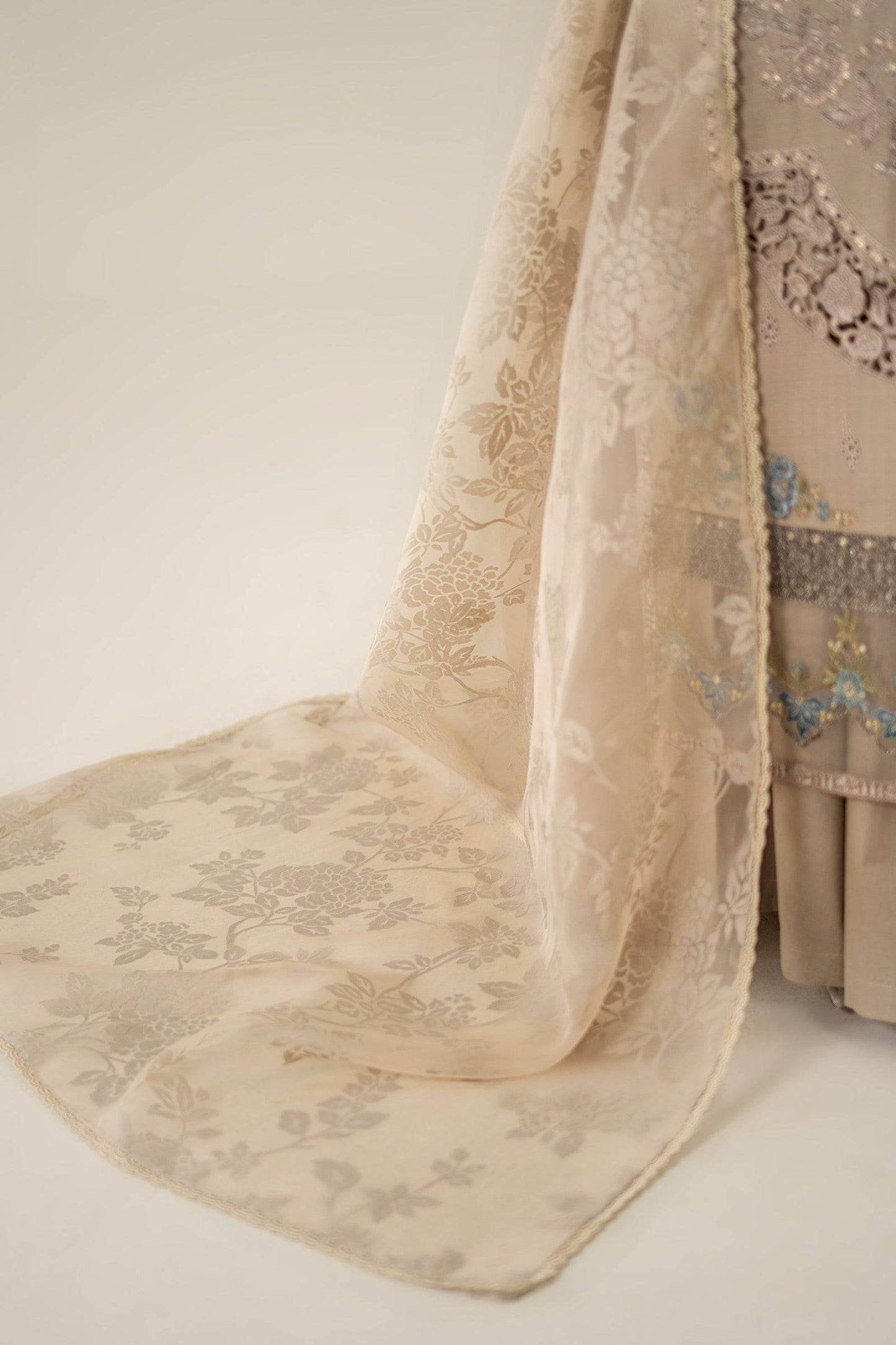 Maria B | Luxury Pret 25 | DW-EA25-16 by Maria Faisal - Registered Vendor of : Maria B - type : Ladies Clothes - 100% original wedding dresses