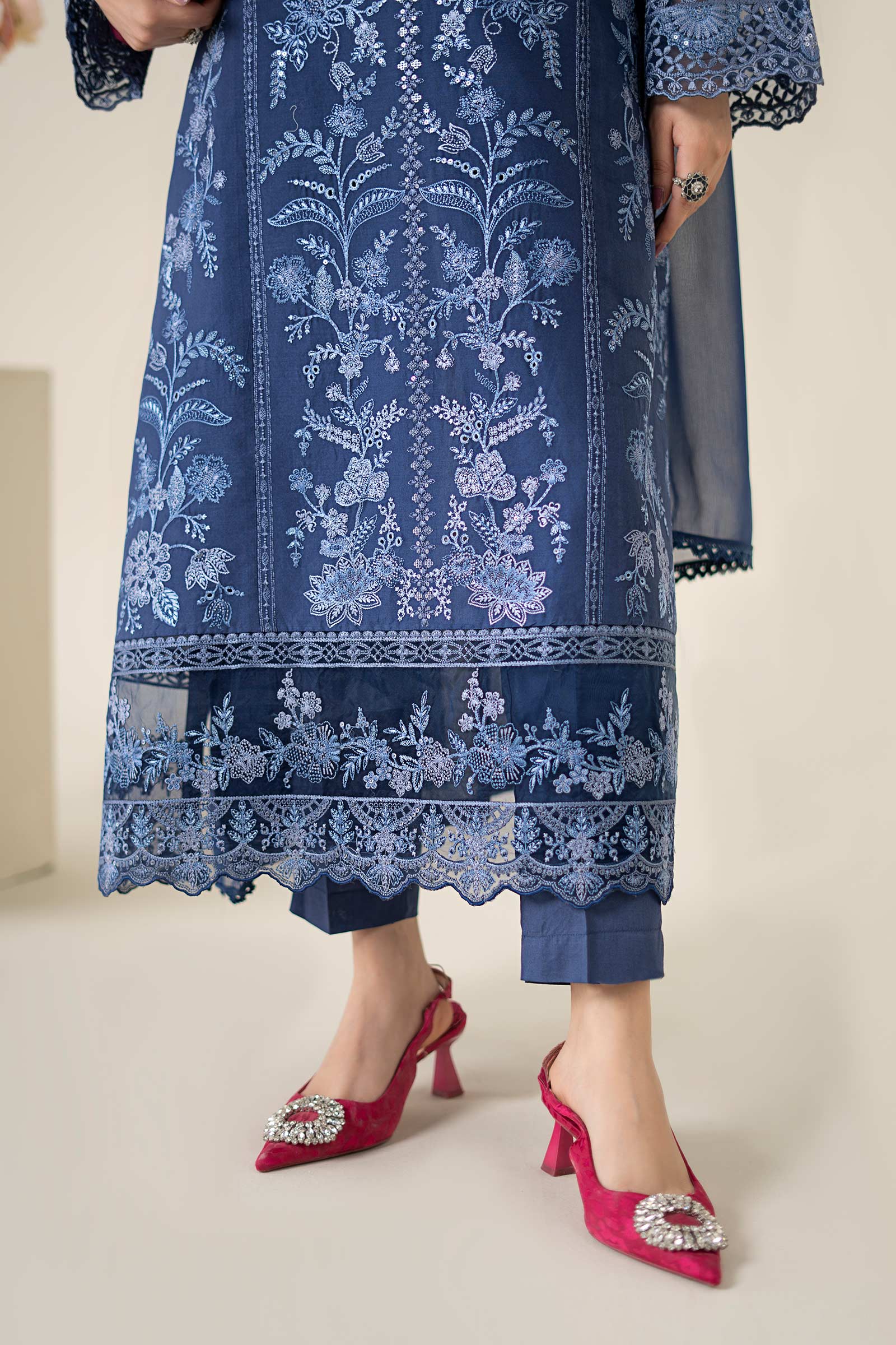 Maria B | Luxury Pret 25 | DW-EA25-21 by Maria Faisal - Registered Vendor of : Maria B - type : Ladies Clothes - 100% original wedding dresses
