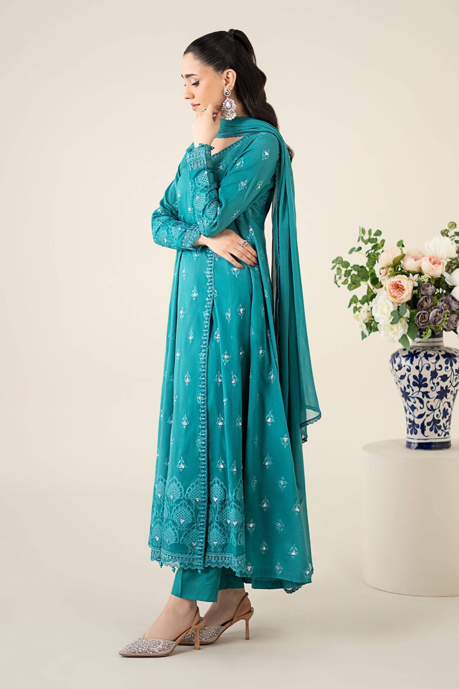 Maria B | Luxury Pret 25 | DW-EA25-61 by Maria Faisal - Registered Vendor of : Maria B - type : Ladies Clothes - 100% original wedding dresses