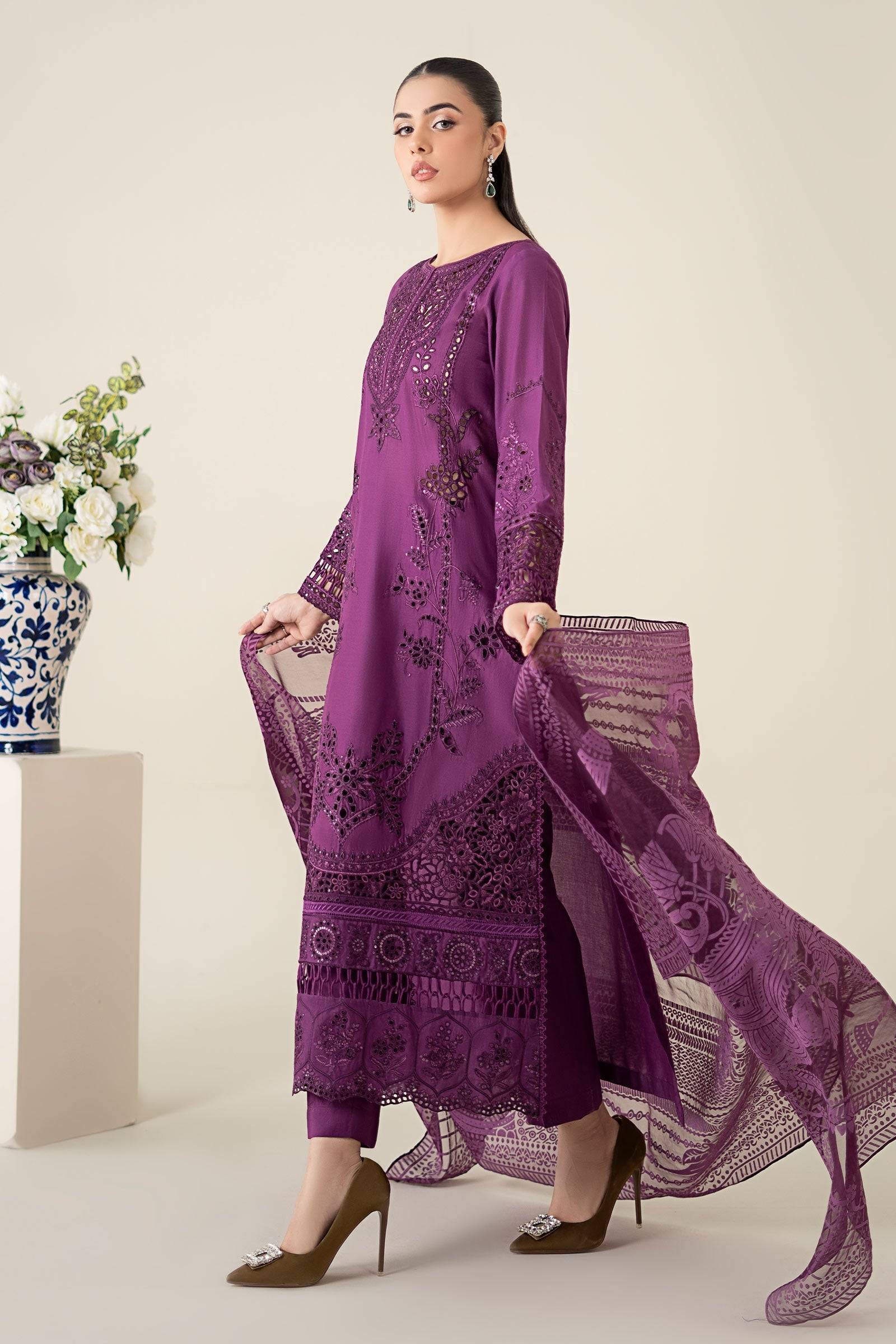 Maria B | Luxury Pret 25 | DW-EA25-74 by Maria Faisal - Registered Vendor of : Maria B - type : Ladies Clothes - 100% original wedding dresses