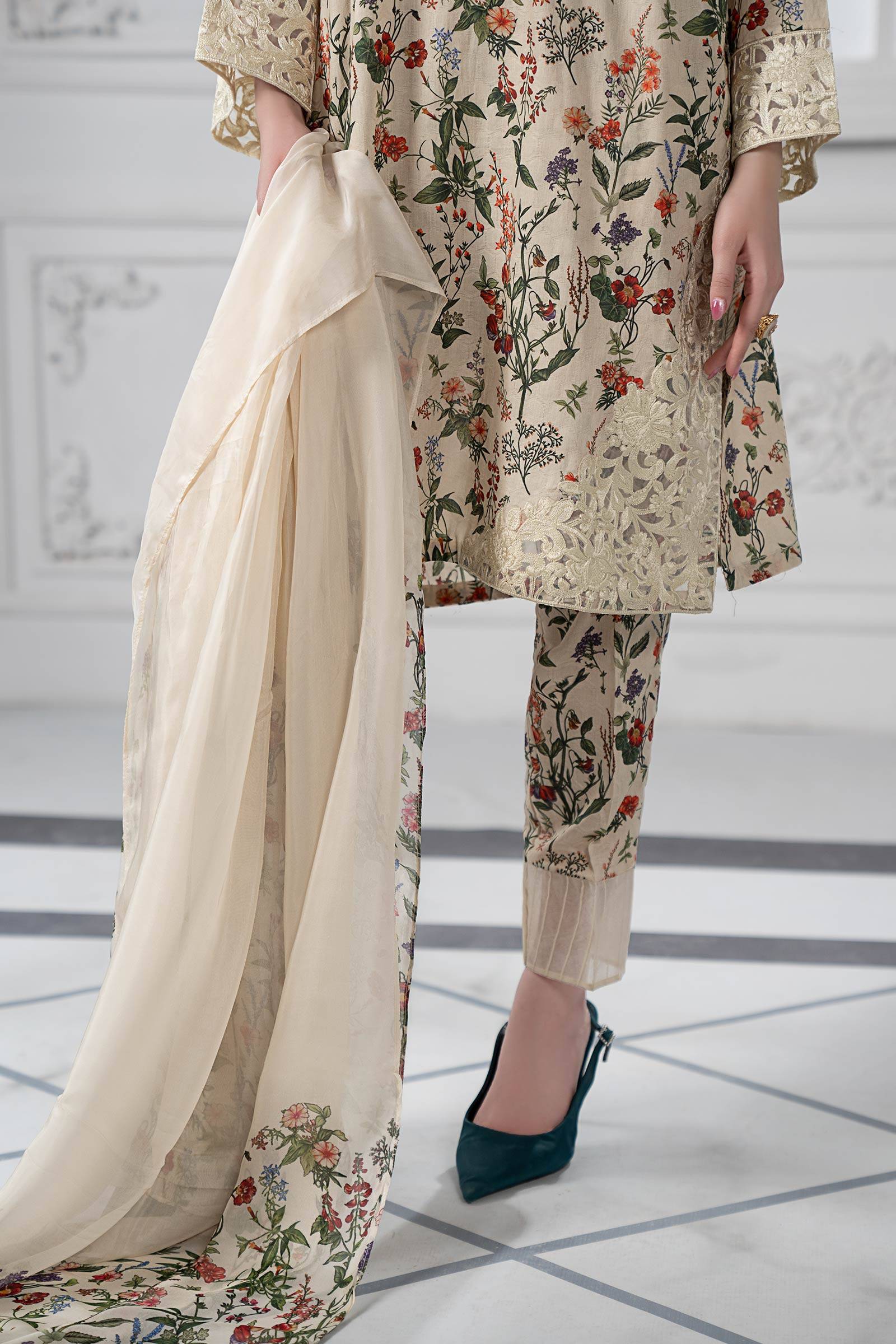 Maira B | Ready to Wear | DW-EF23-71R1 by Maria Faisal - Registered Vendor of : Maria B - type : Wedding Dress - 100% original wedding dresses