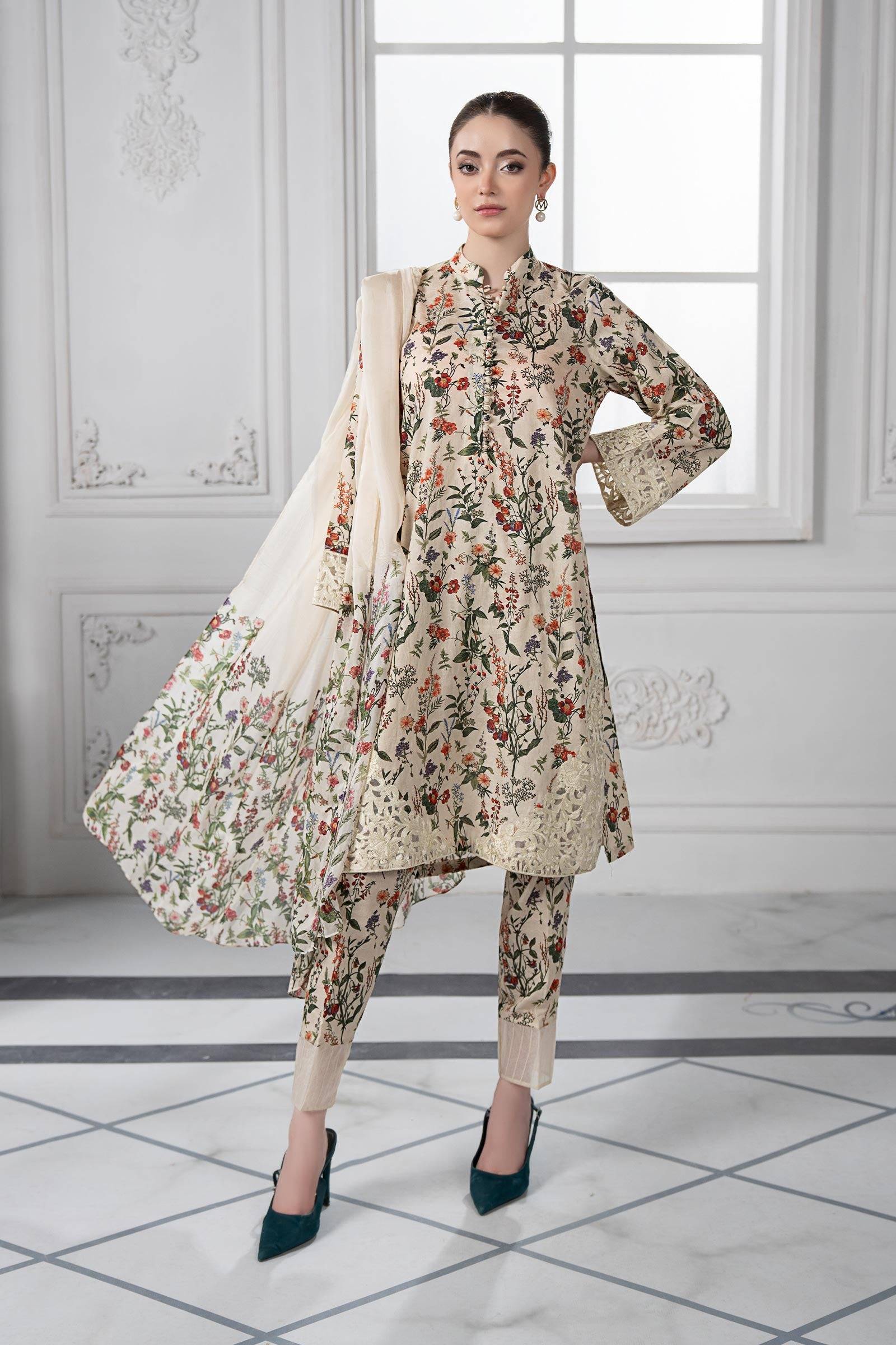 Maira B | Ready to Wear | DW-EF23-71R1 by Maria Faisal - Registered Vendor of : Maria B - type : Wedding Dress - 100% original wedding dresses