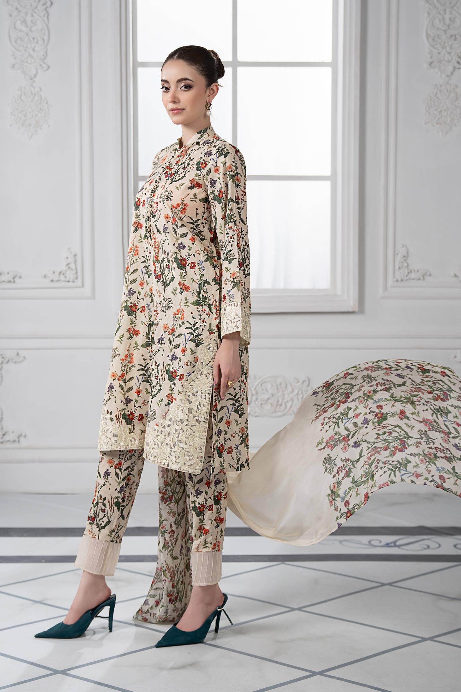 Maira B | Ready to Wear | DW-EF23-71R1 by Maria Faisal - Registered Vendor of : Maria B - type : Wedding Dress - 100% original wedding dresses