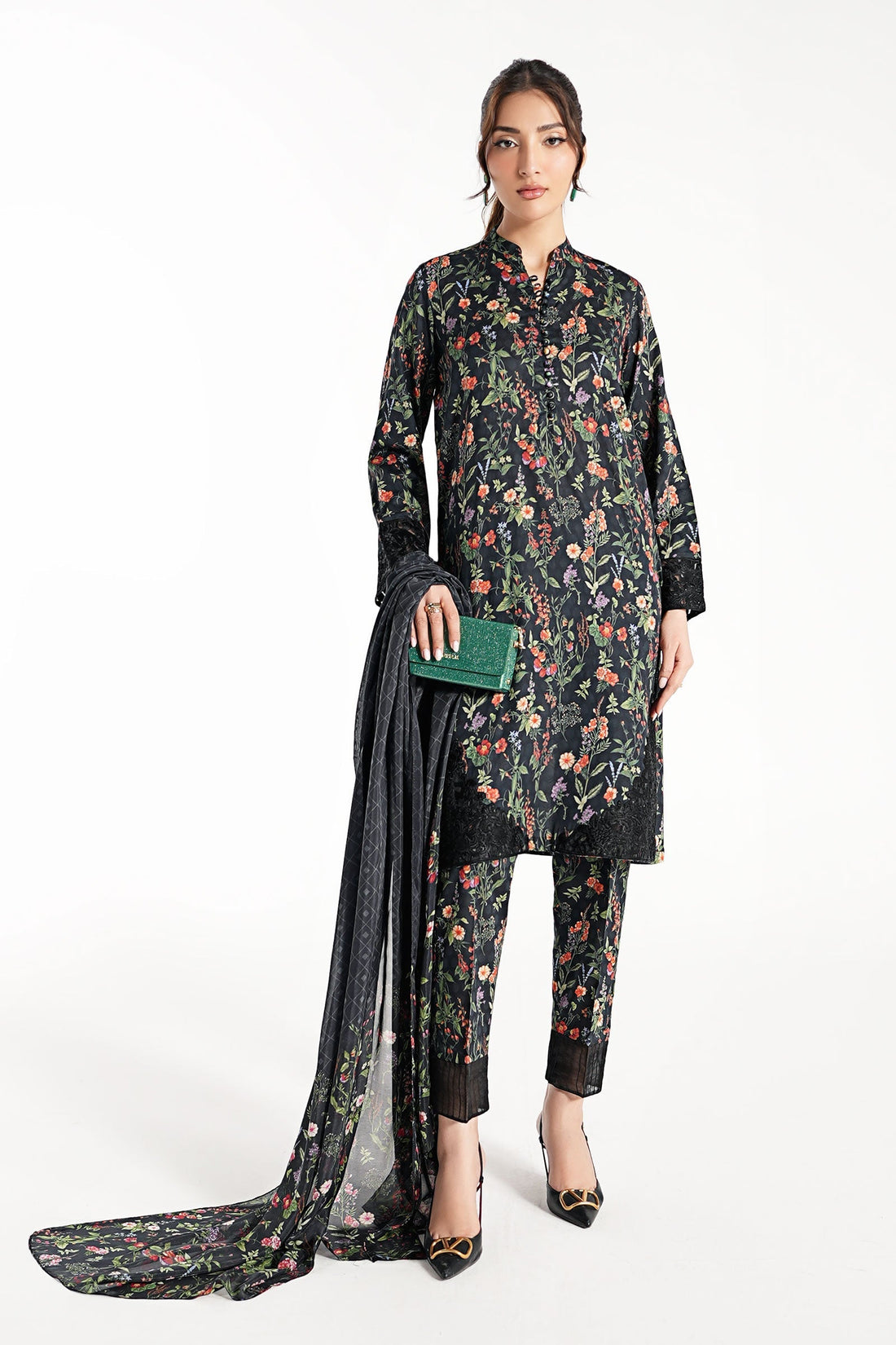 Maria B | Luxury Winter Pret 25 | DW-EF23-71R1-Black - Ladies Clothes - Maria Faisal