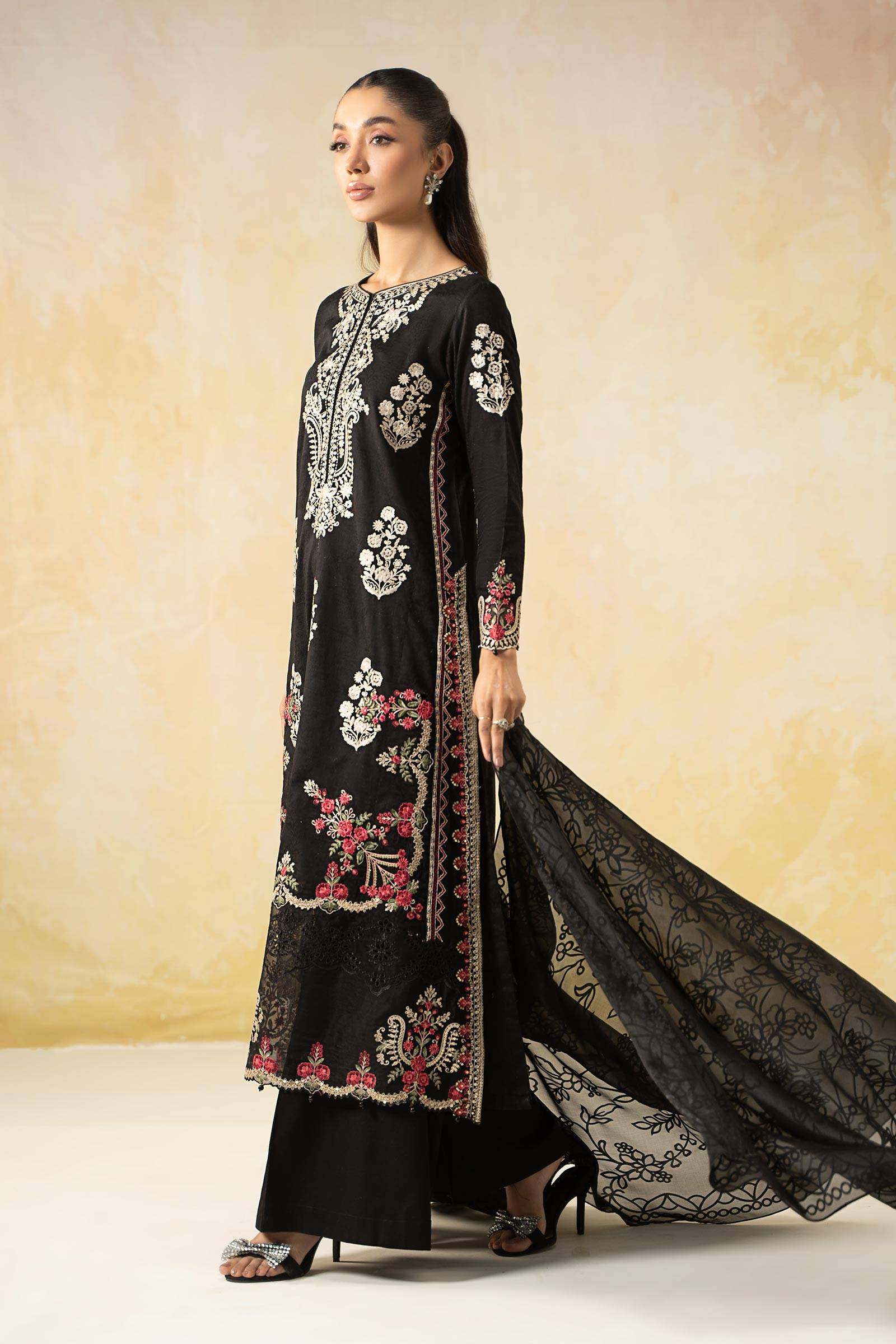 Maira B | Ready to Wear | DW-EF25-03 Black by Maria Faisal - Registered Vendor of : Maria B - type : Wedding Dress - 100% original wedding dresses