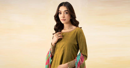 Maira B | Ready to Wear | DW-EF25-10 Green by Maria Faisal - Registered Vendor of : Maria B - type : Wedding Dress - 100% original wedding dresses