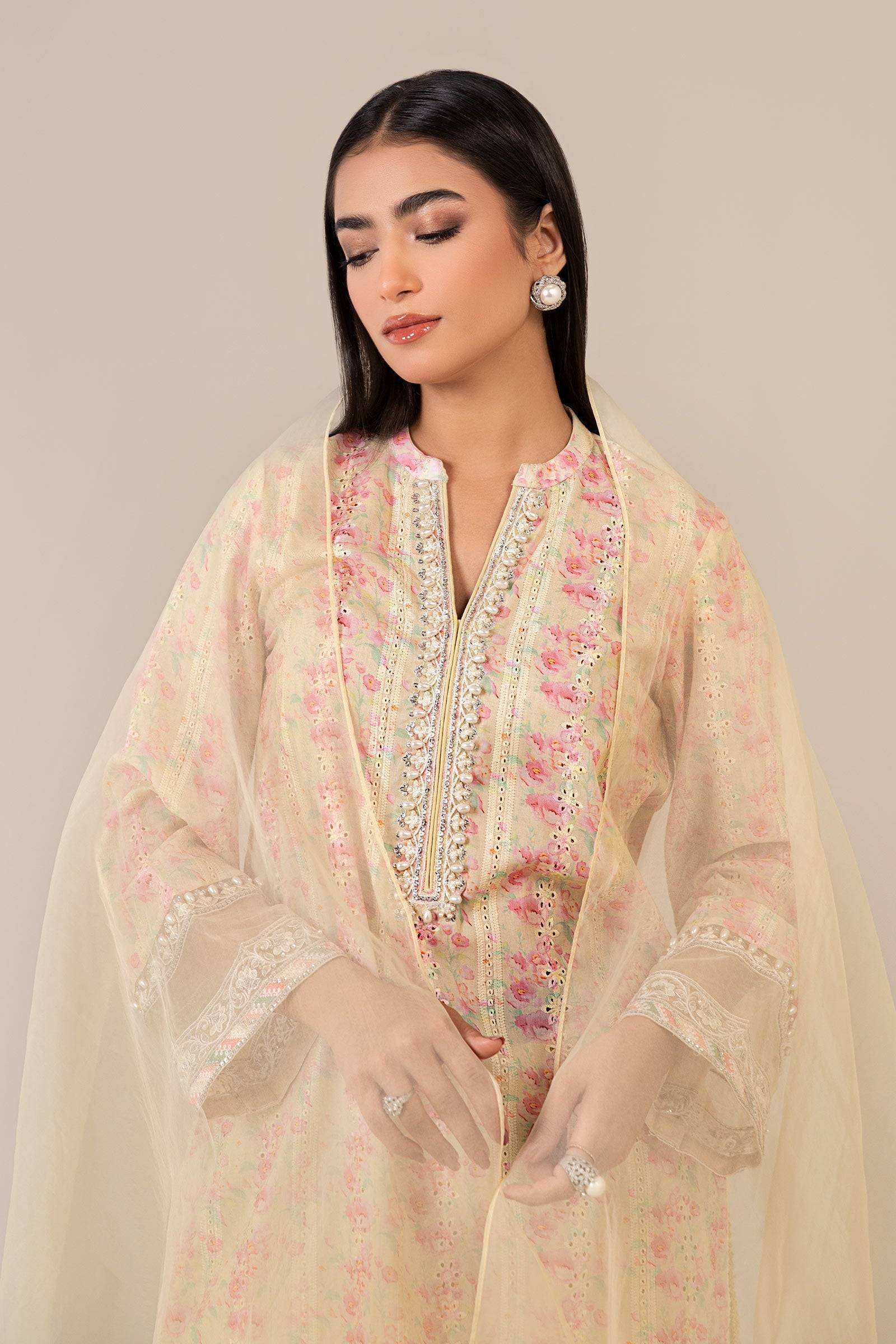 Maira B | Ready to Wear | DW-EF25-18 by Maria Faisal - Registered Vendor of : Maria B - type : Wedding Dress - 100% original wedding dresses