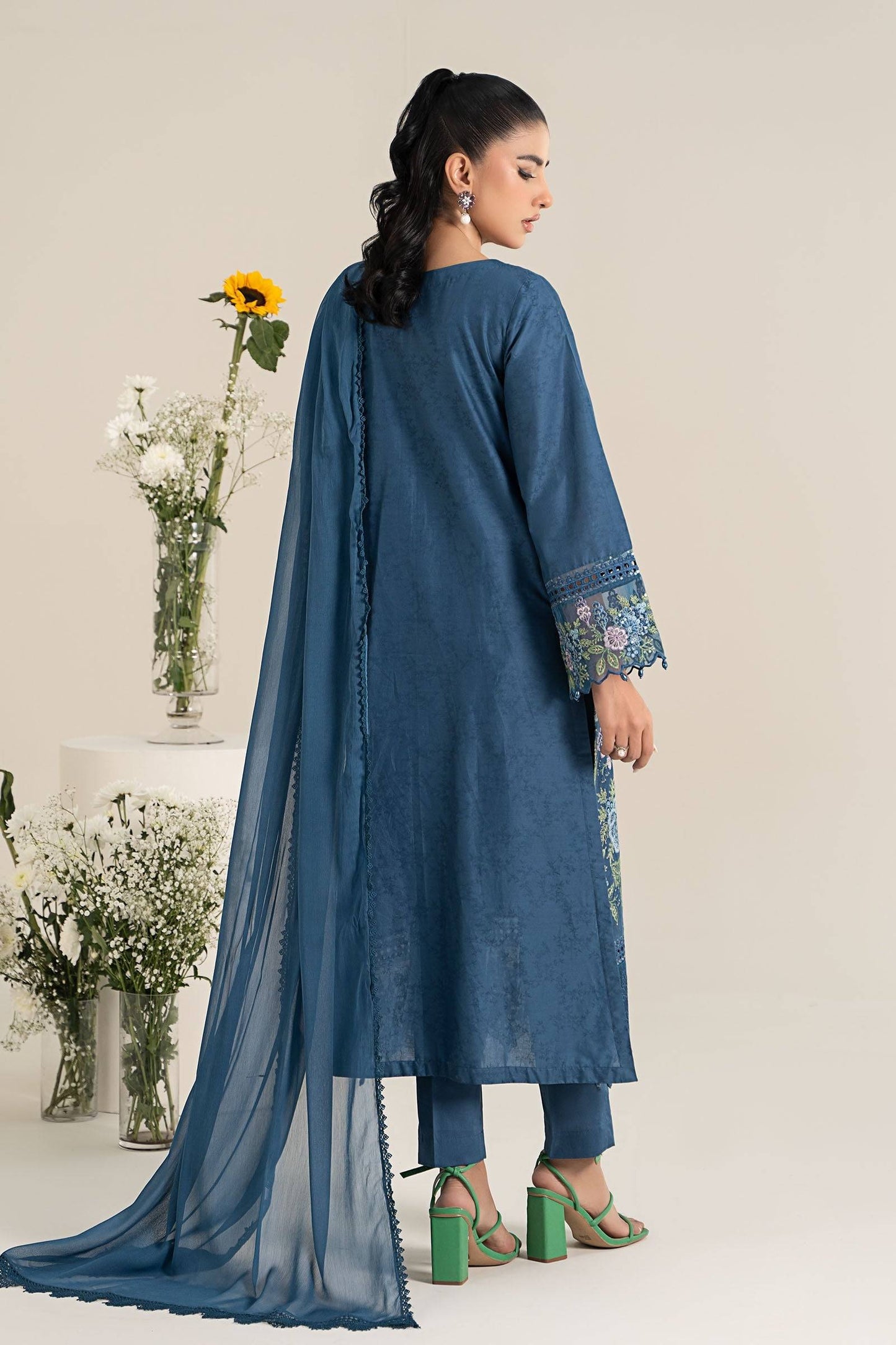 Maira B | Ready to Wear | DW-EF25-45 by Maria Faisal - Registered Vendor of : Maria B - type : Wedding Dress - 100% original wedding dresses