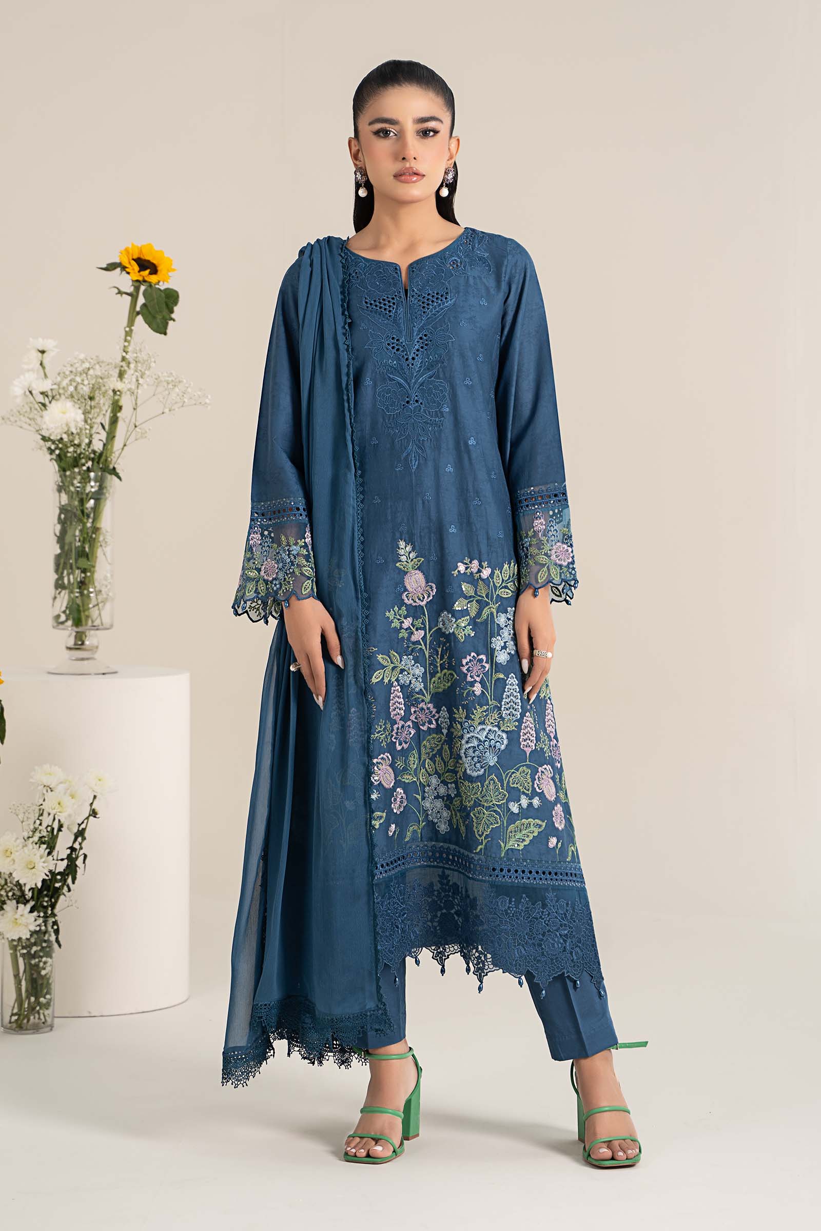 Maira B | Ready to Wear | DW-EF25-45 by Maria Faisal - Registered Vendor of : Maria B - type : Wedding Dress - 100% original wedding dresses