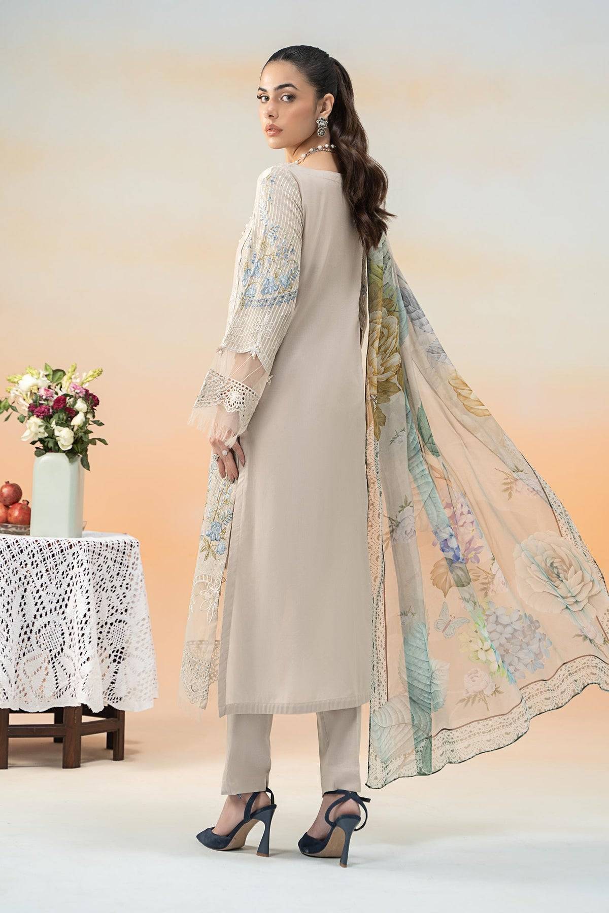 Maria B | Formal Wears | DW-EF25-67 by Maria Faisal - Registered Vendor of : Maria B - type : Ladies Clothes - 100% original wedding dresses
