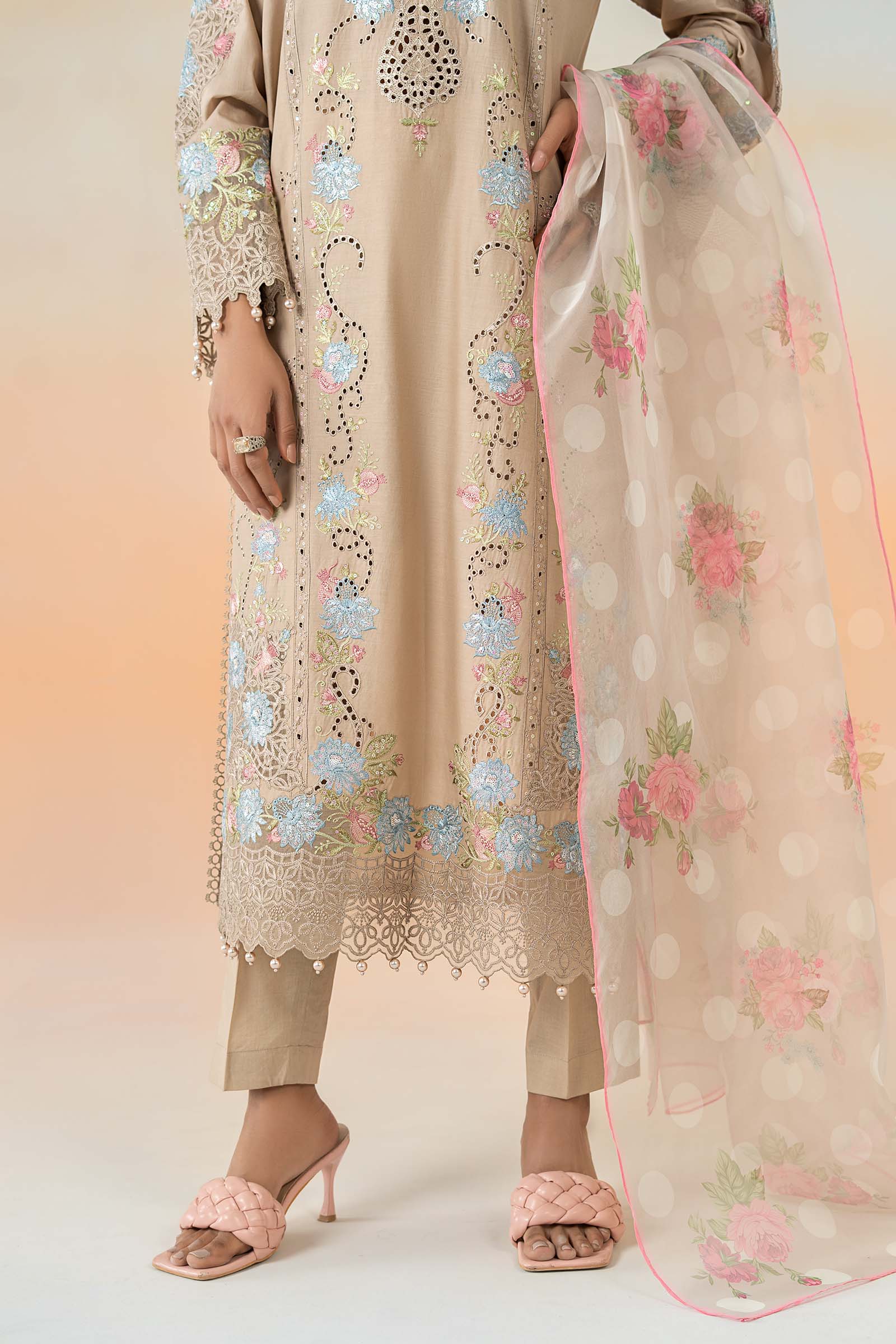 Maira B | Ready to Wear | DW-EF25-05 by Maria Faisal - Registered Vendor of : Maria B - type : Wedding Dress - 100% original wedding dresses