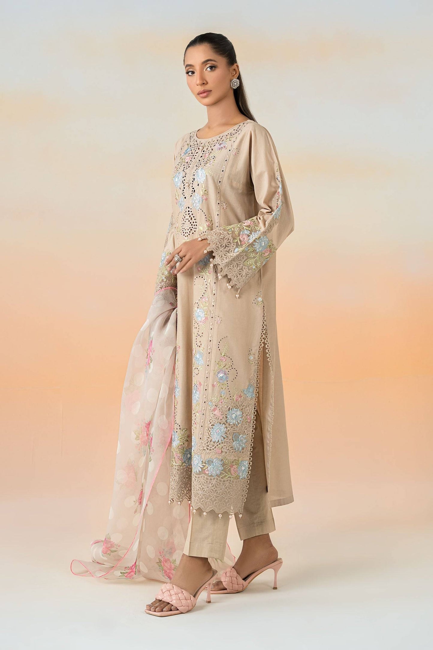 Maira B | Ready to Wear | DW-EF25-05 by Maria Faisal - Registered Vendor of : Maria B - type : Wedding Dress - 100% original wedding dresses
