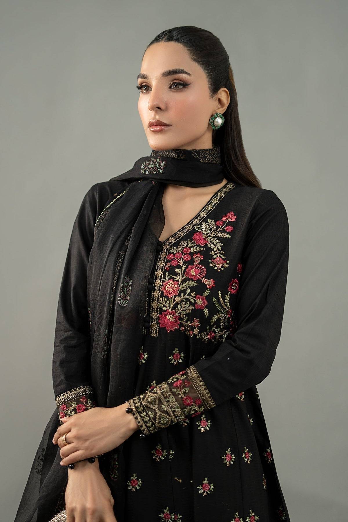 Maria B | Formal Wears | DW-EF25-76 Black by Maria Faisal - Registered Vendor of : Maria B - type : Ladies Clothes - 100% original wedding dresses
