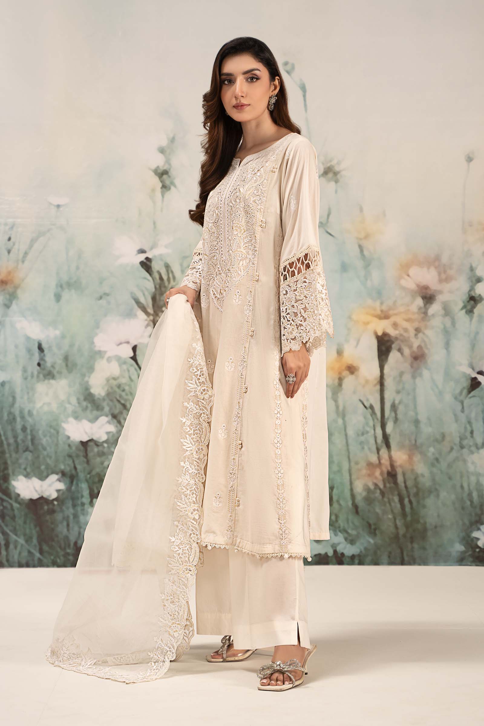Maira B | Ready to Wear | DW-EF25-95 Off White by Maria Faisal - Registered Vendor of : Maria B - type : Wedding Dress - 100% original wedding dresses