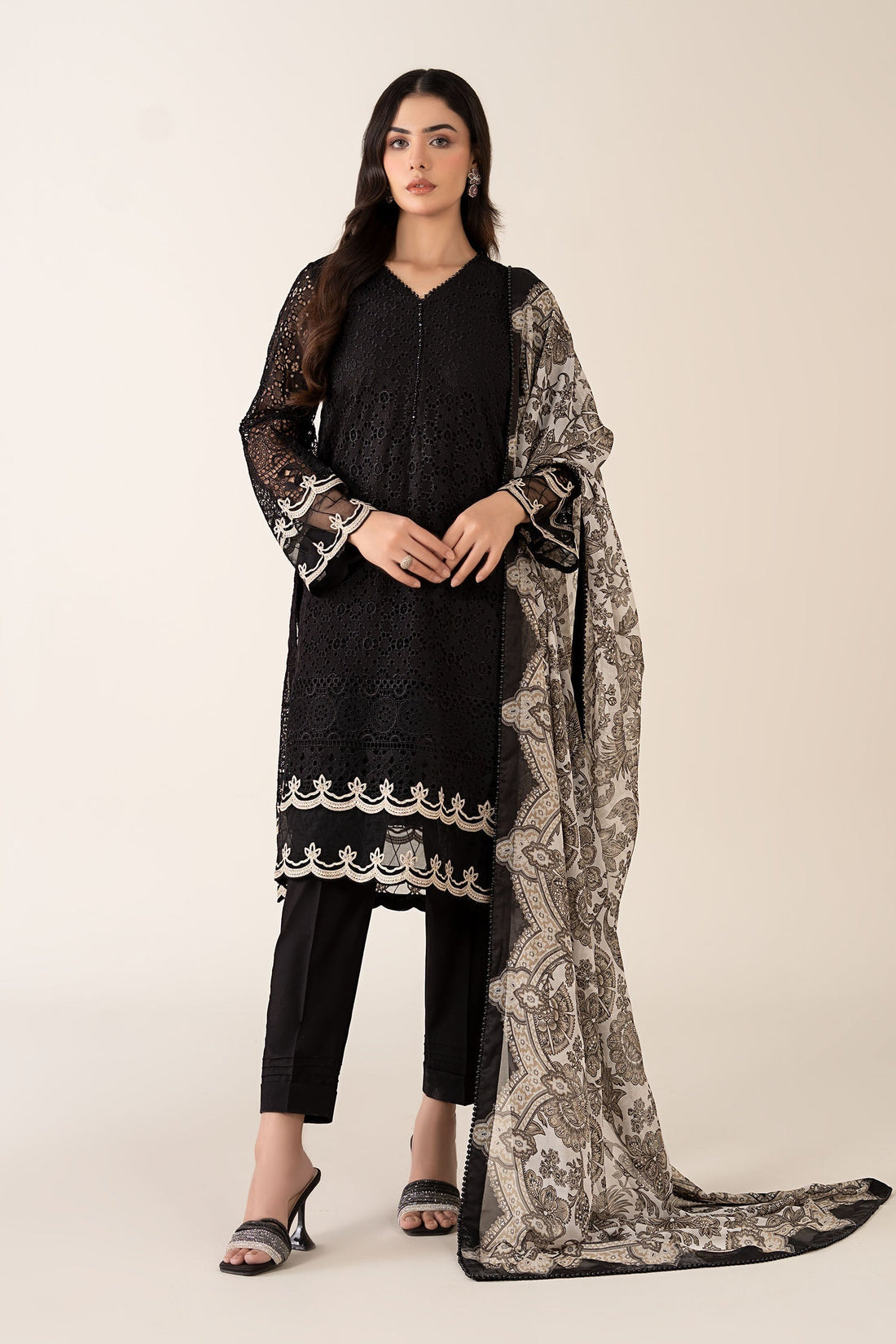 Maria B | Luxury Winter Pret 25 | DW-MN24-10R1-Black - Ladies Clothes - Maria Faisal
