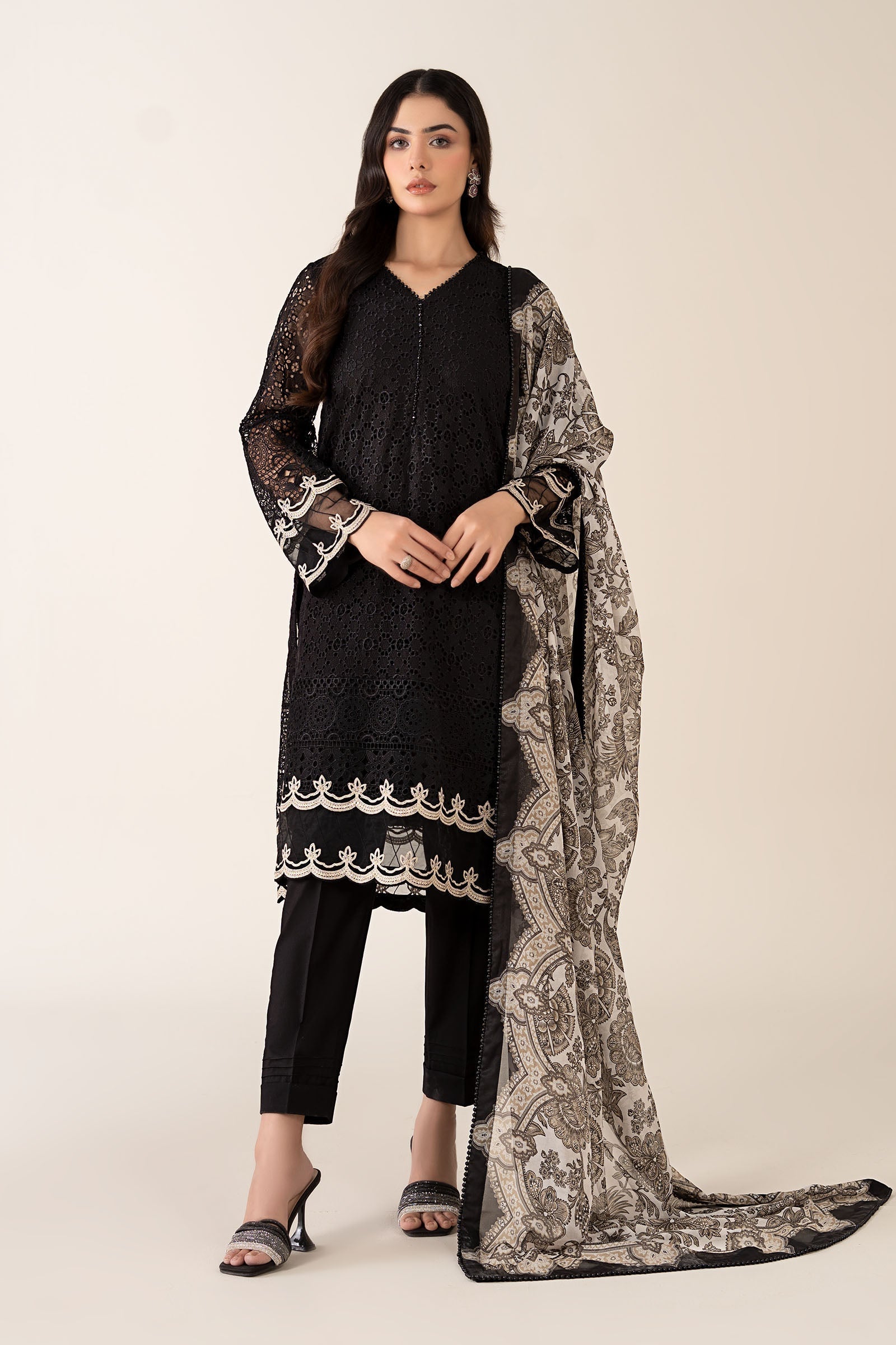 Maria B | Luxury Winter Pret 25 | DW-MN24-10R1-Black - Ladies Clothes - Maria Faisal