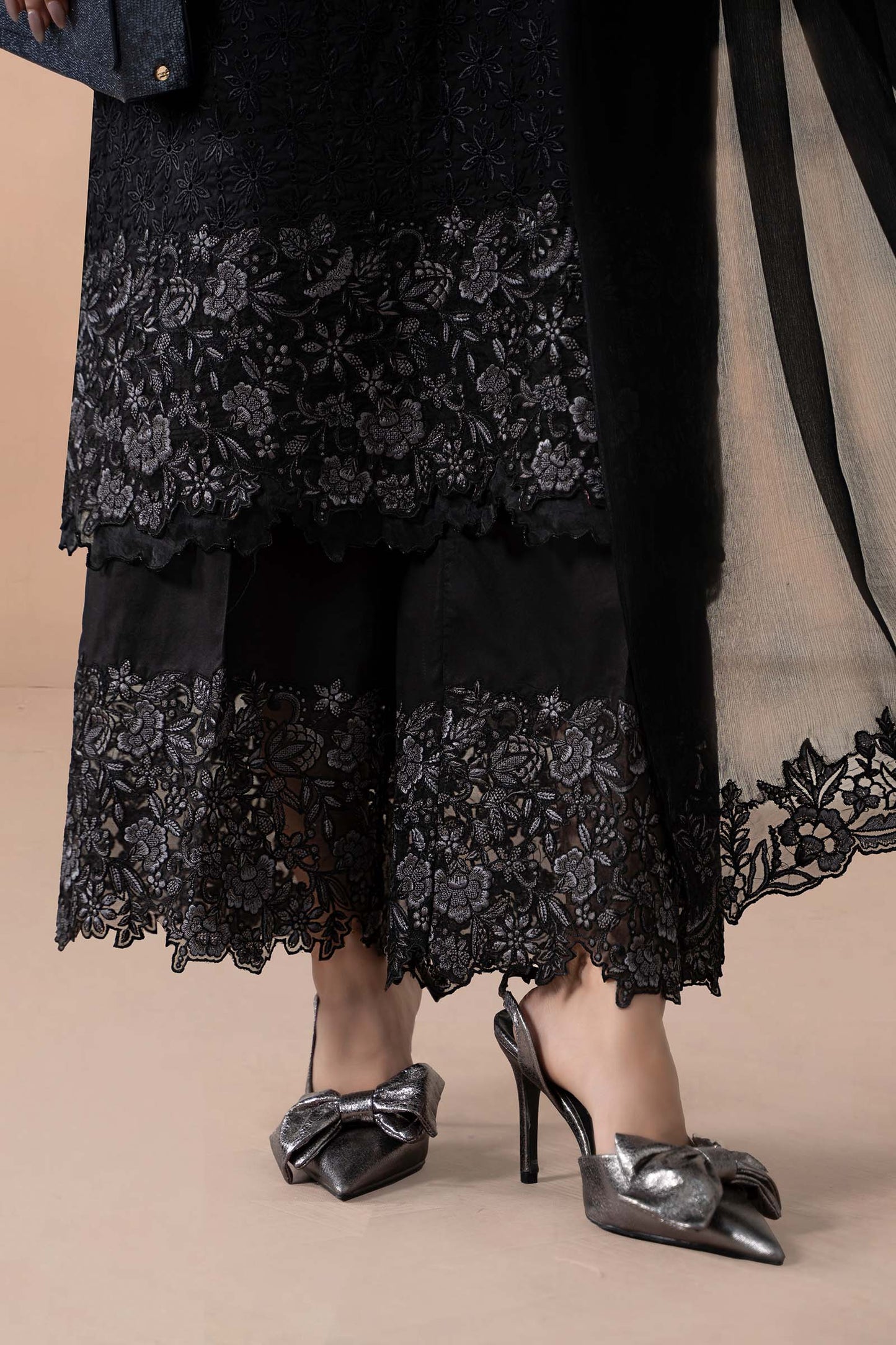 Maria B | Luxury Winter Pret 25 | DW-MN25-11-Black - Ladies Clothes - Maria Faisal