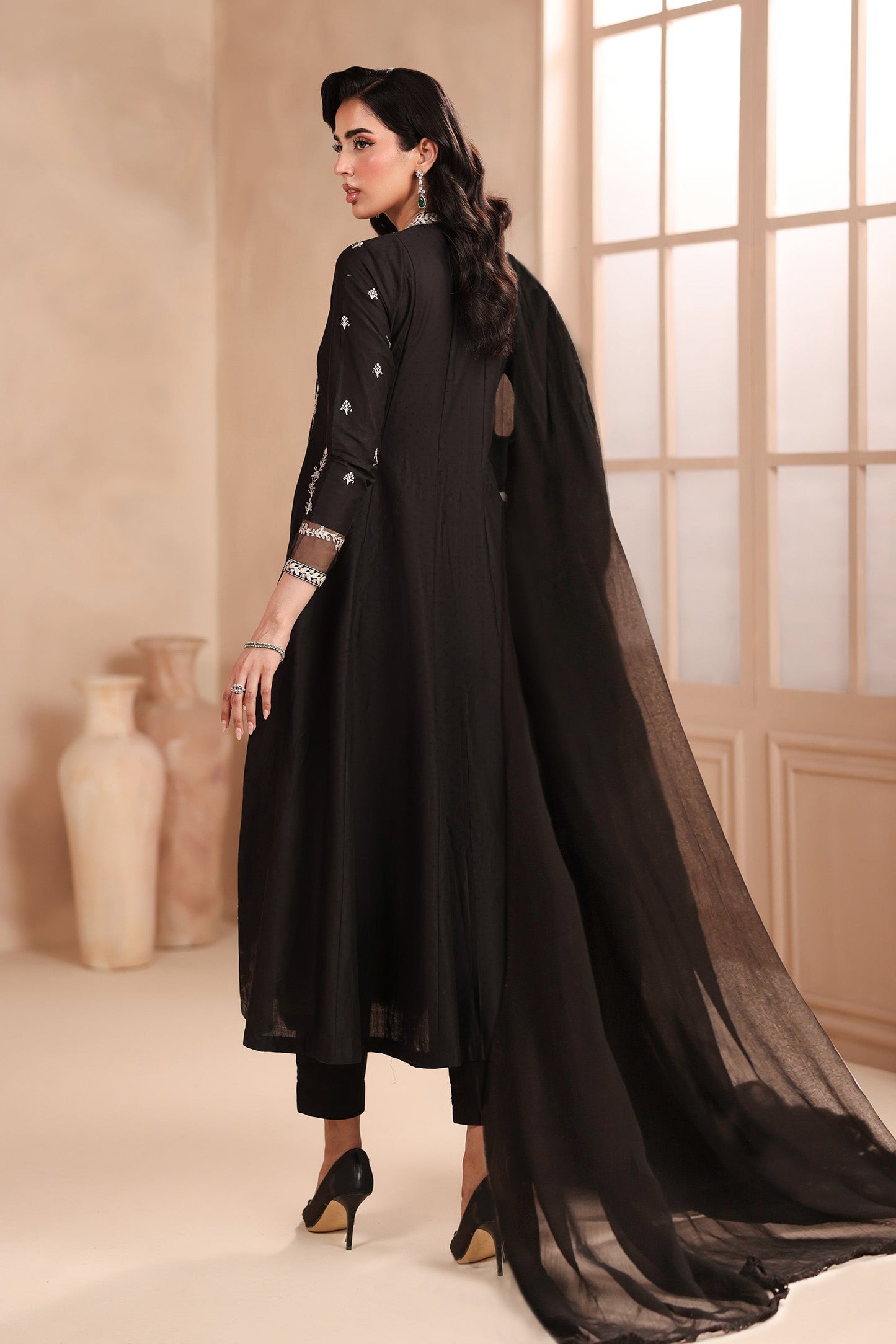 Maria B | Luxury Winter Pret 25 | DW-MN25-09-Black - Ladies Clothes - Maria Faisal