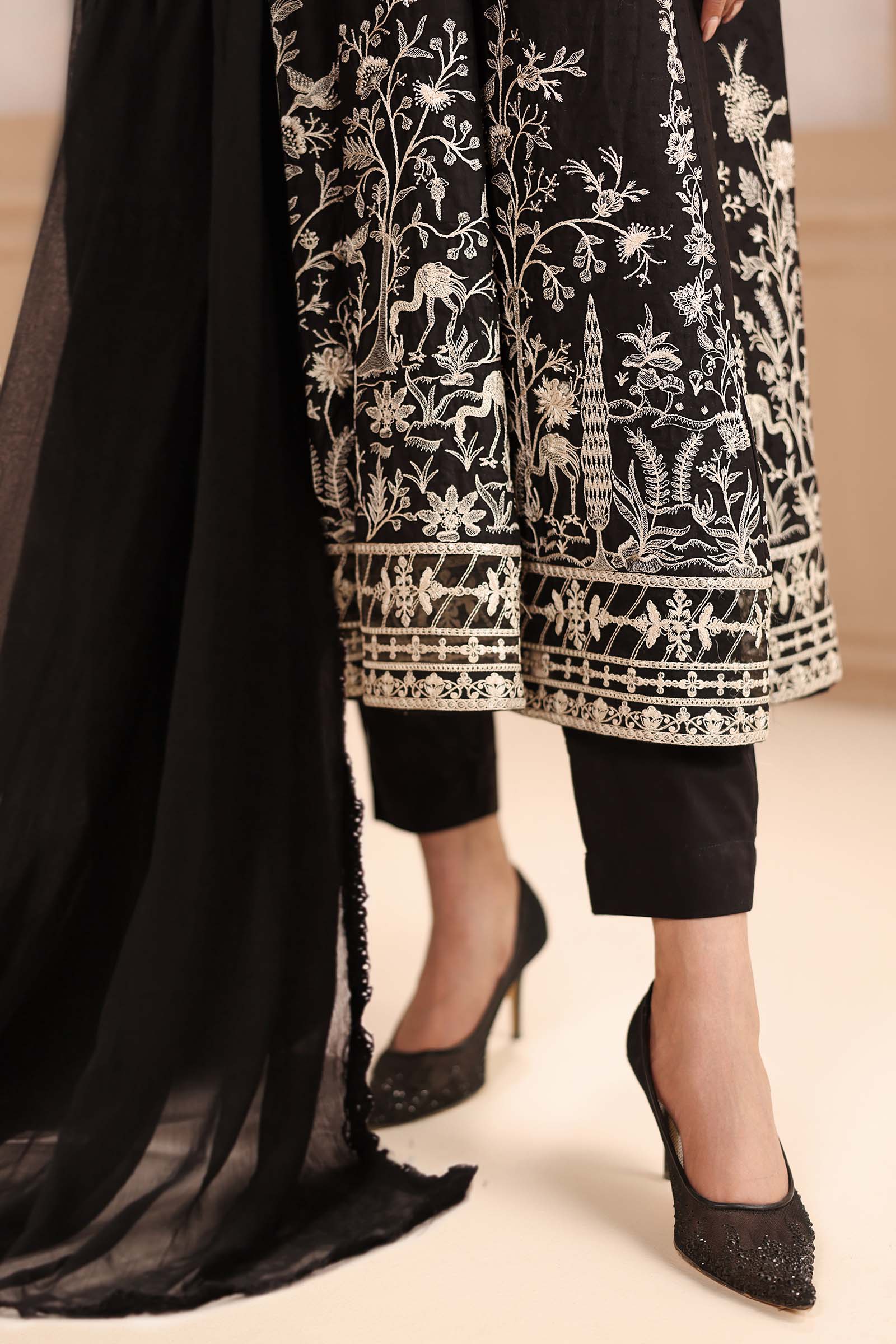 Maria B | Luxury Winter Pret 25 | DW-MN25-09-Black - Ladies Clothes - Maria Faisal