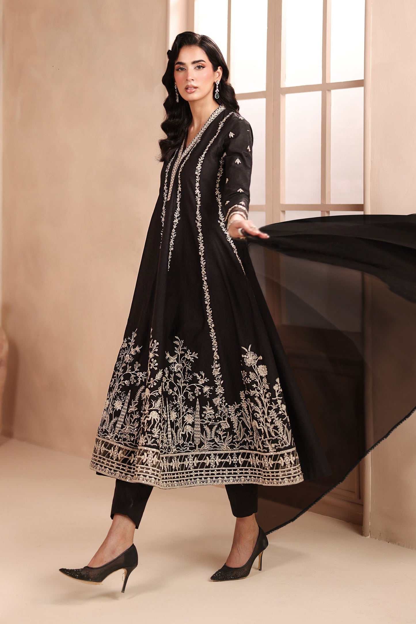 Maria B | Luxury Winter Pret 25 | DW-MN25-09-Black - Ladies Clothes - Maria Faisal