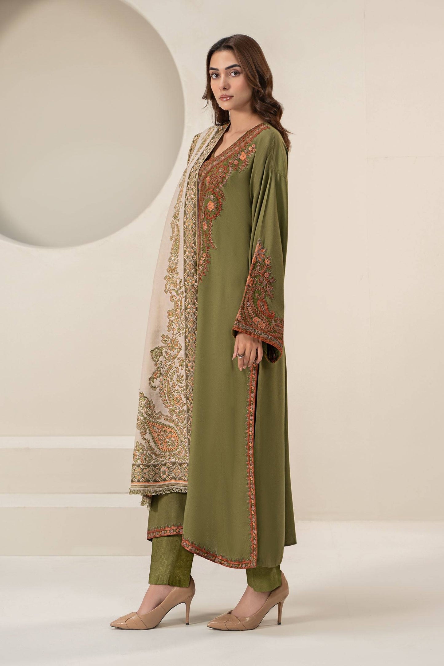 Maira B | Ready to Wear | DW-W24-100 by Maria Faisal - Registered Vendor of : Maria B - type : Wedding Dress - 100% original wedding dresses